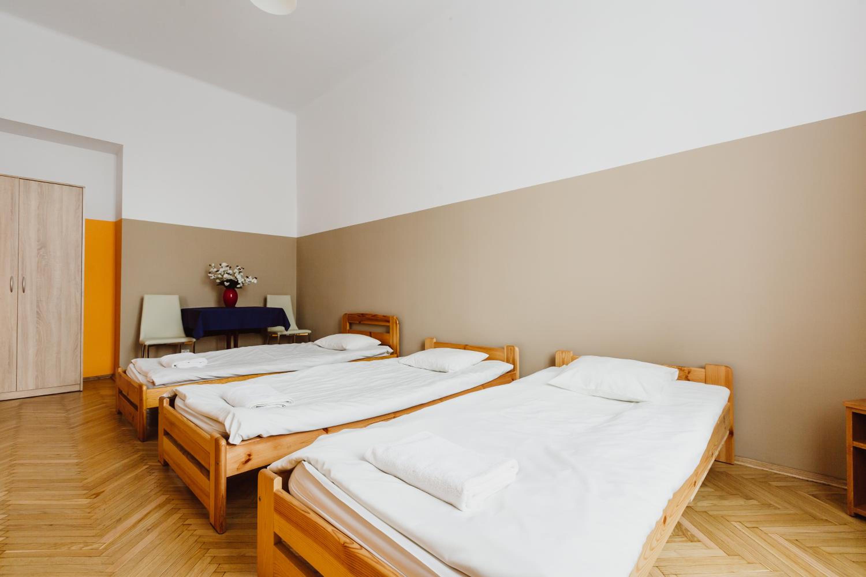 Hostel Tara
