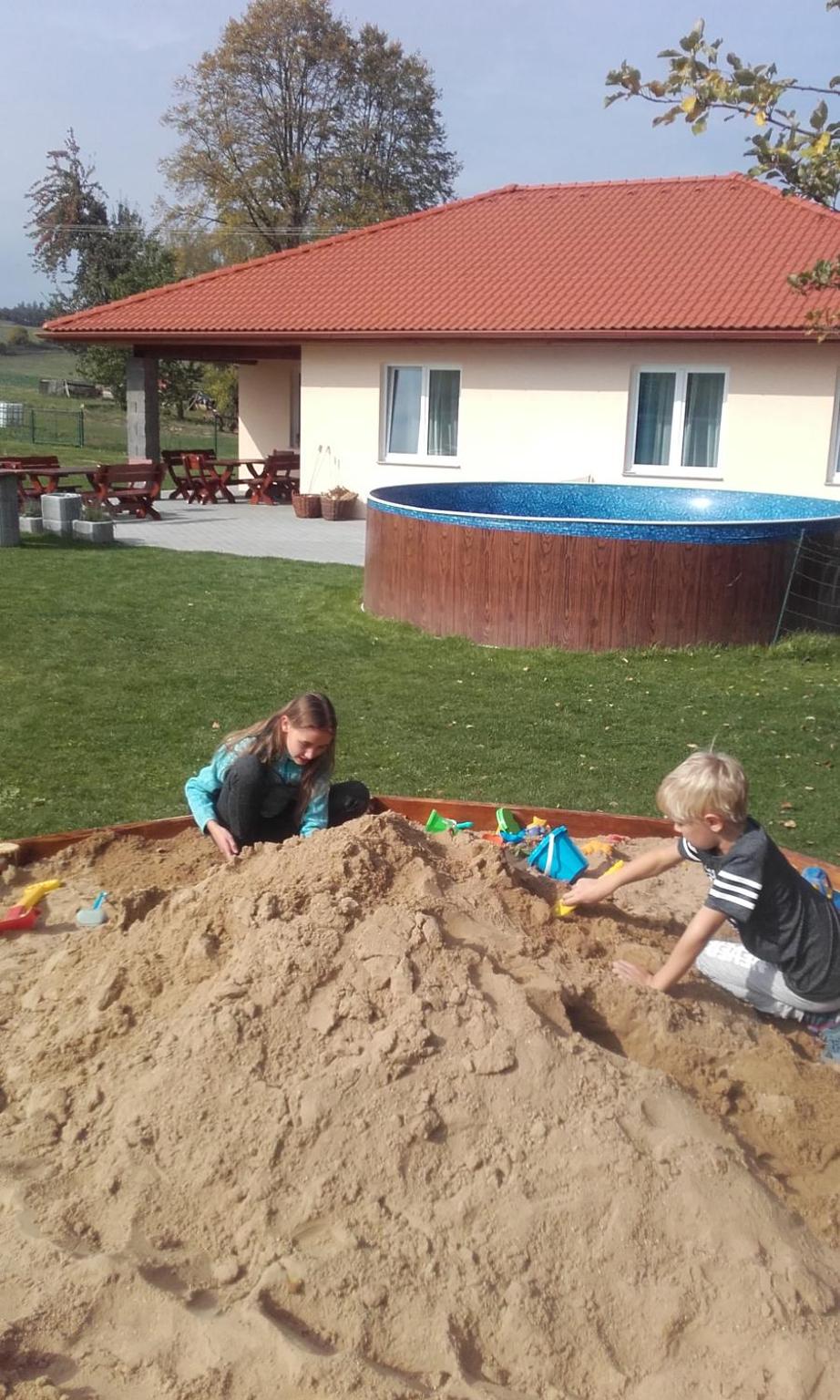 Holiday House Adrelot
