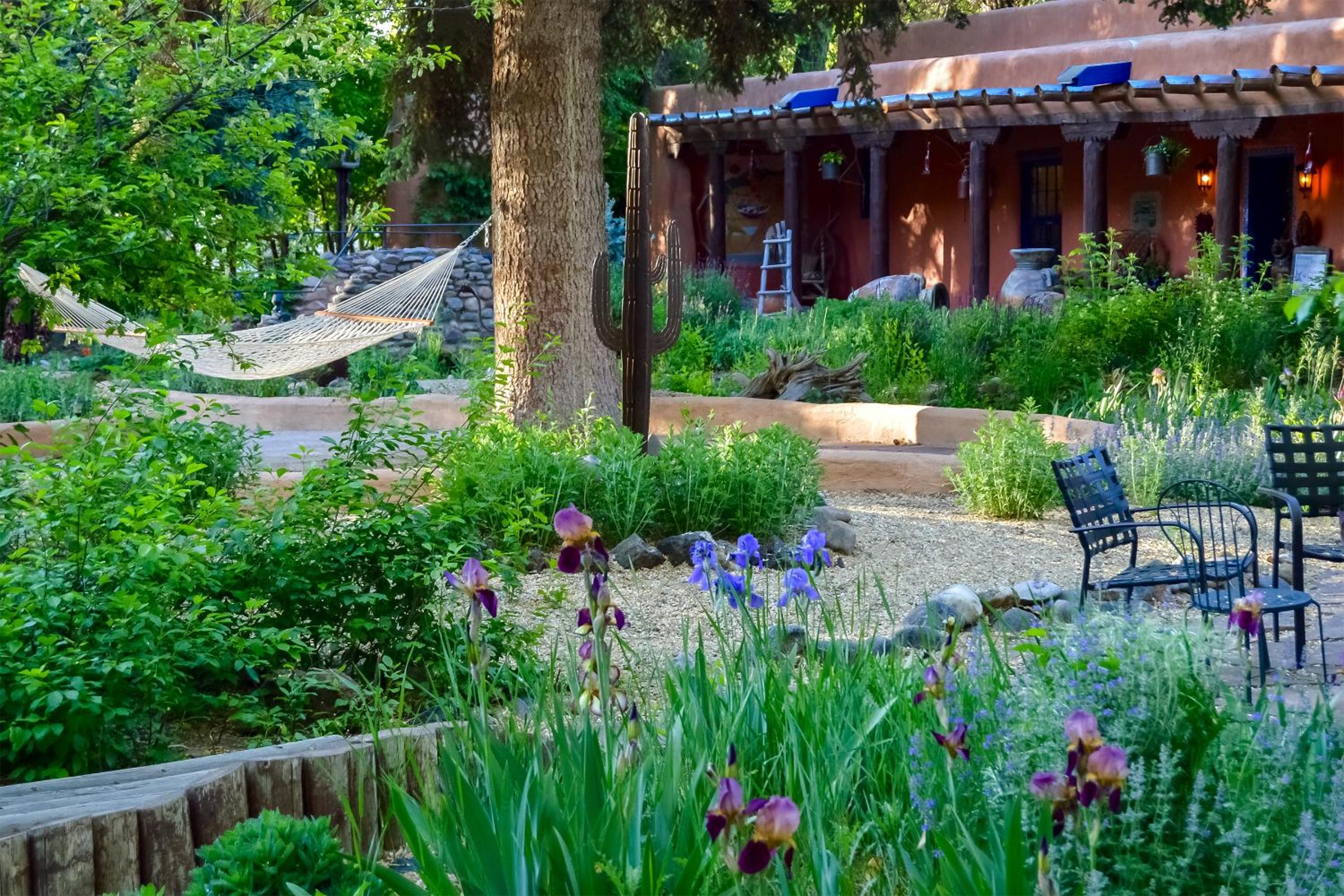 Adobe and Pines Inn Bed and Breakfast
