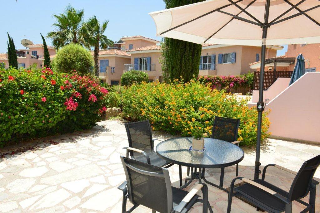 Limnaria Villas Sunny Garden Apartment