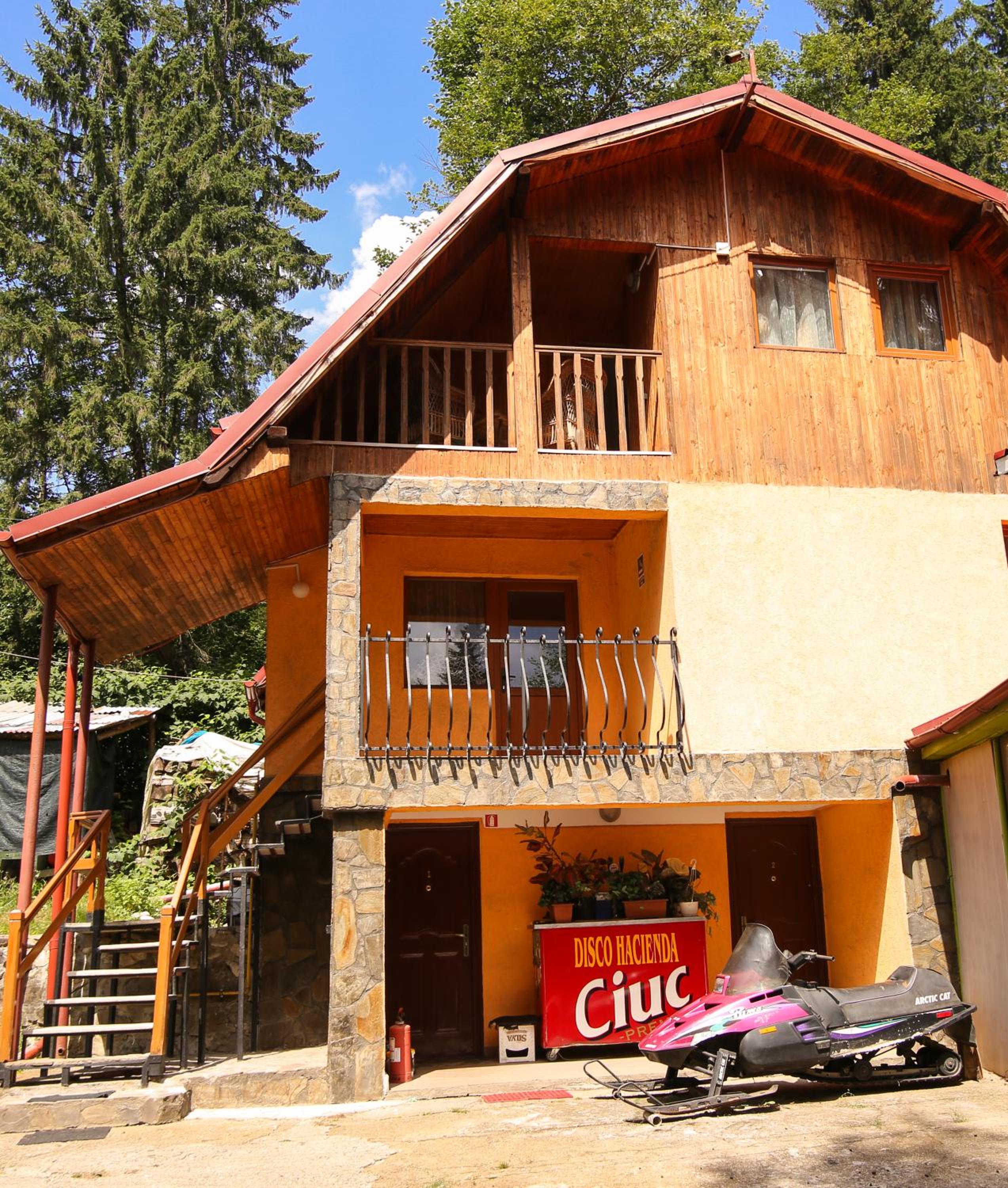 Vila Cotul Donului