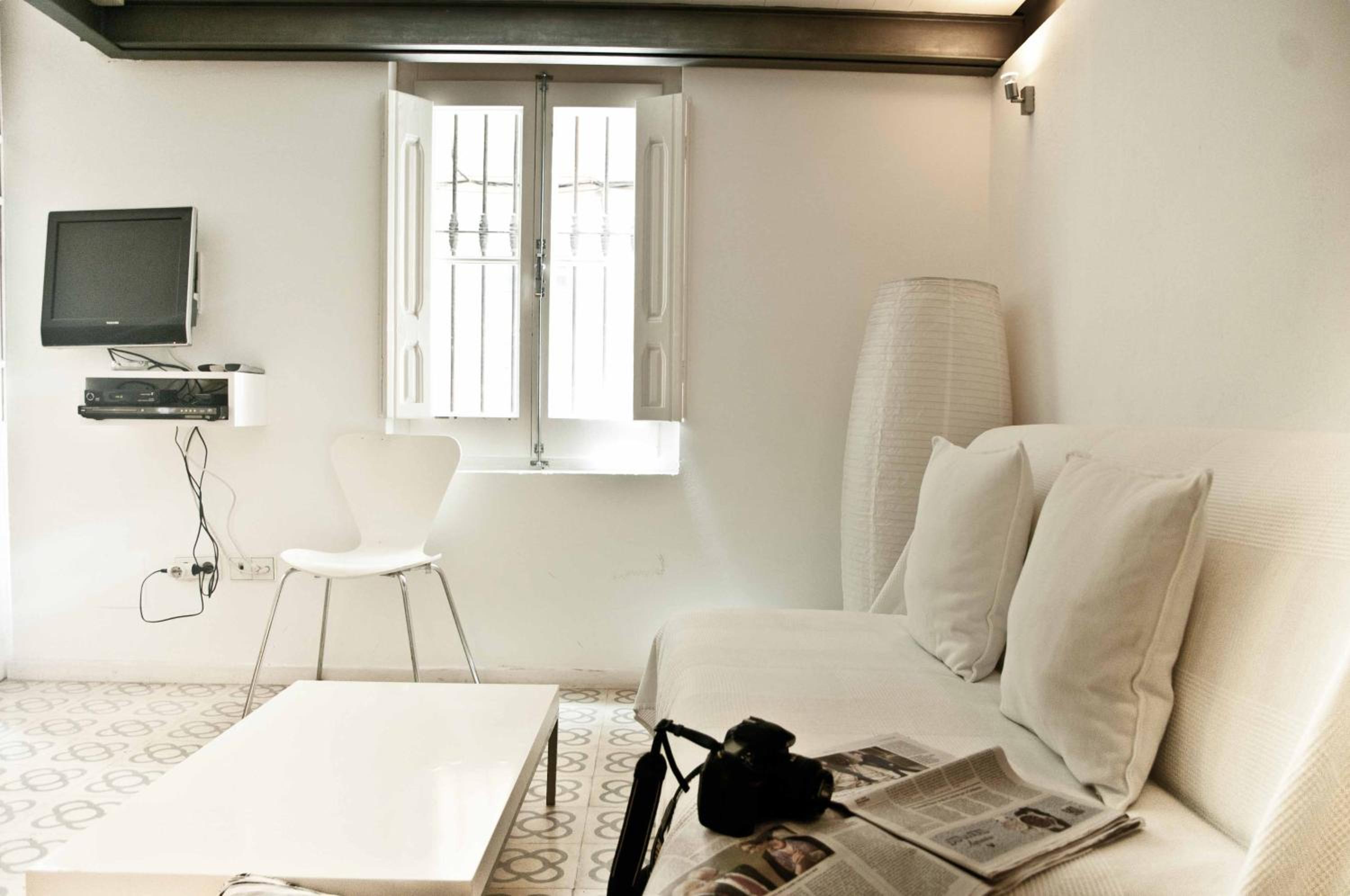 Barceloneta Suites Apartments Market