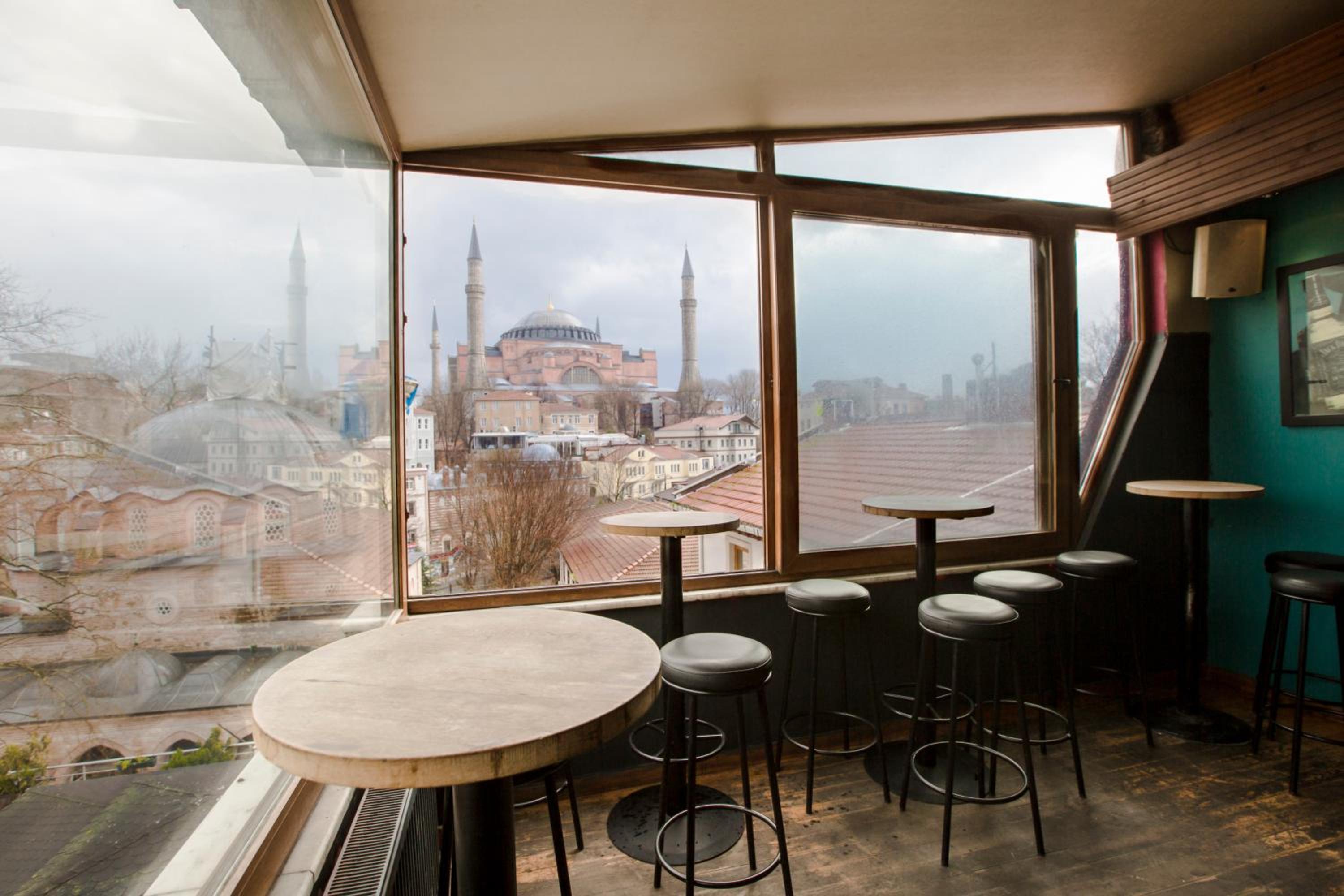 Cheers Hostel - Image 37