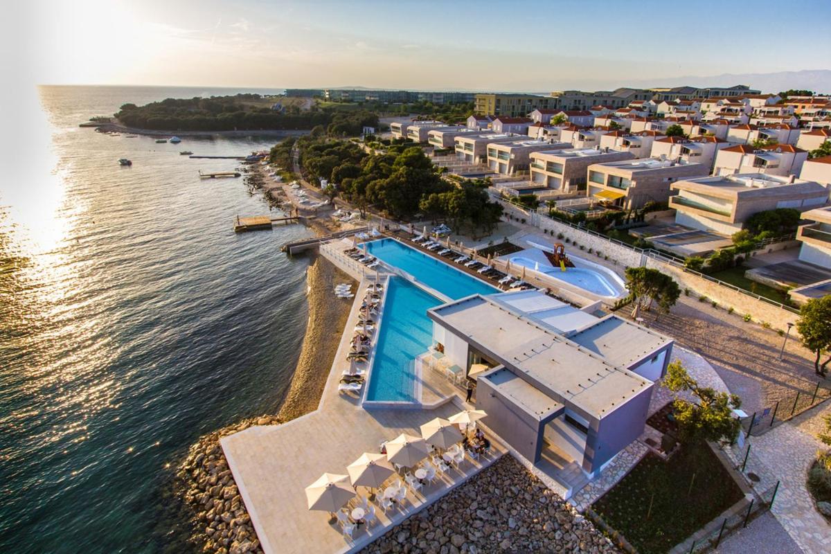 Apartments Irena Punta Skala