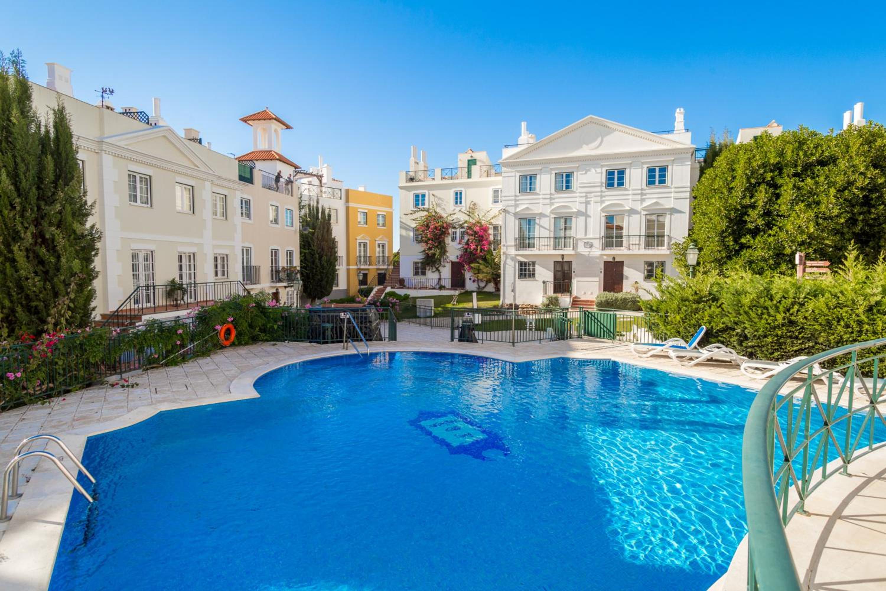 Akisol Vilamoura Gold III view 3