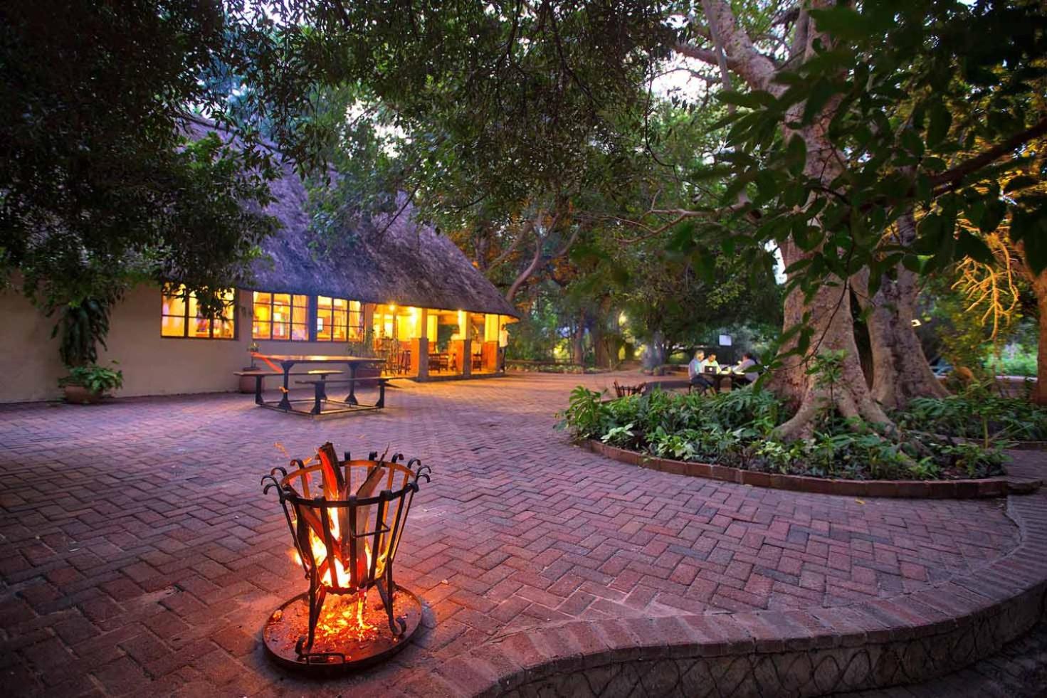 Island Safari Lodge
