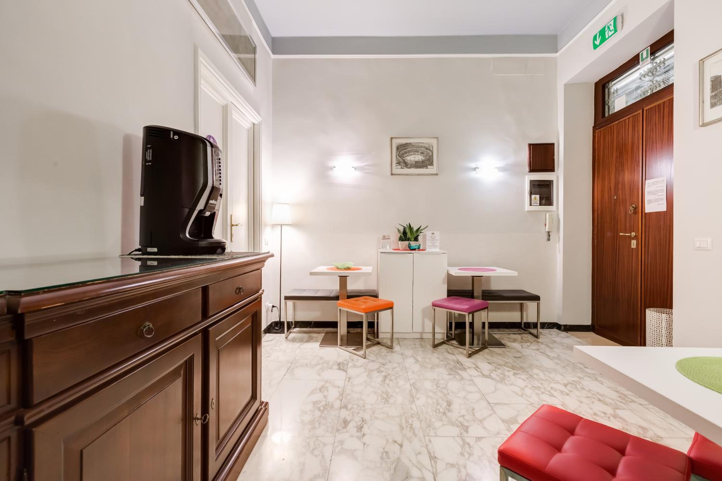 2 Passi Al Colosseo B&B