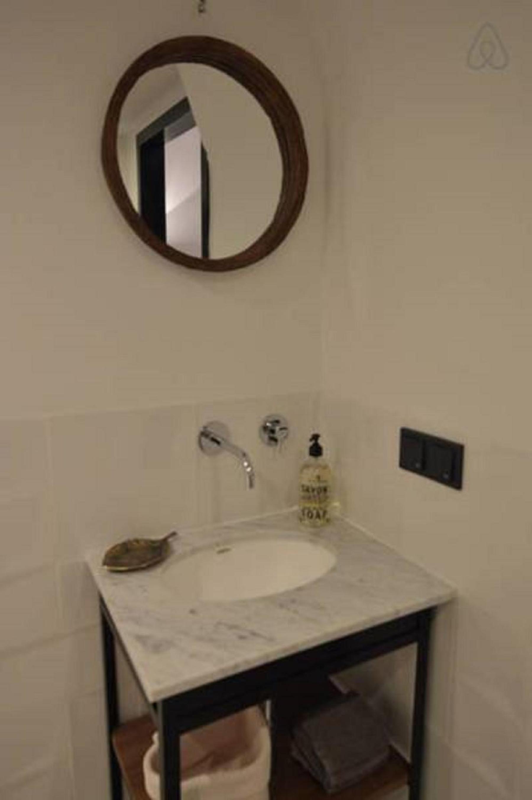 Romantic ground floor suite in Pijp near Sarphatipark