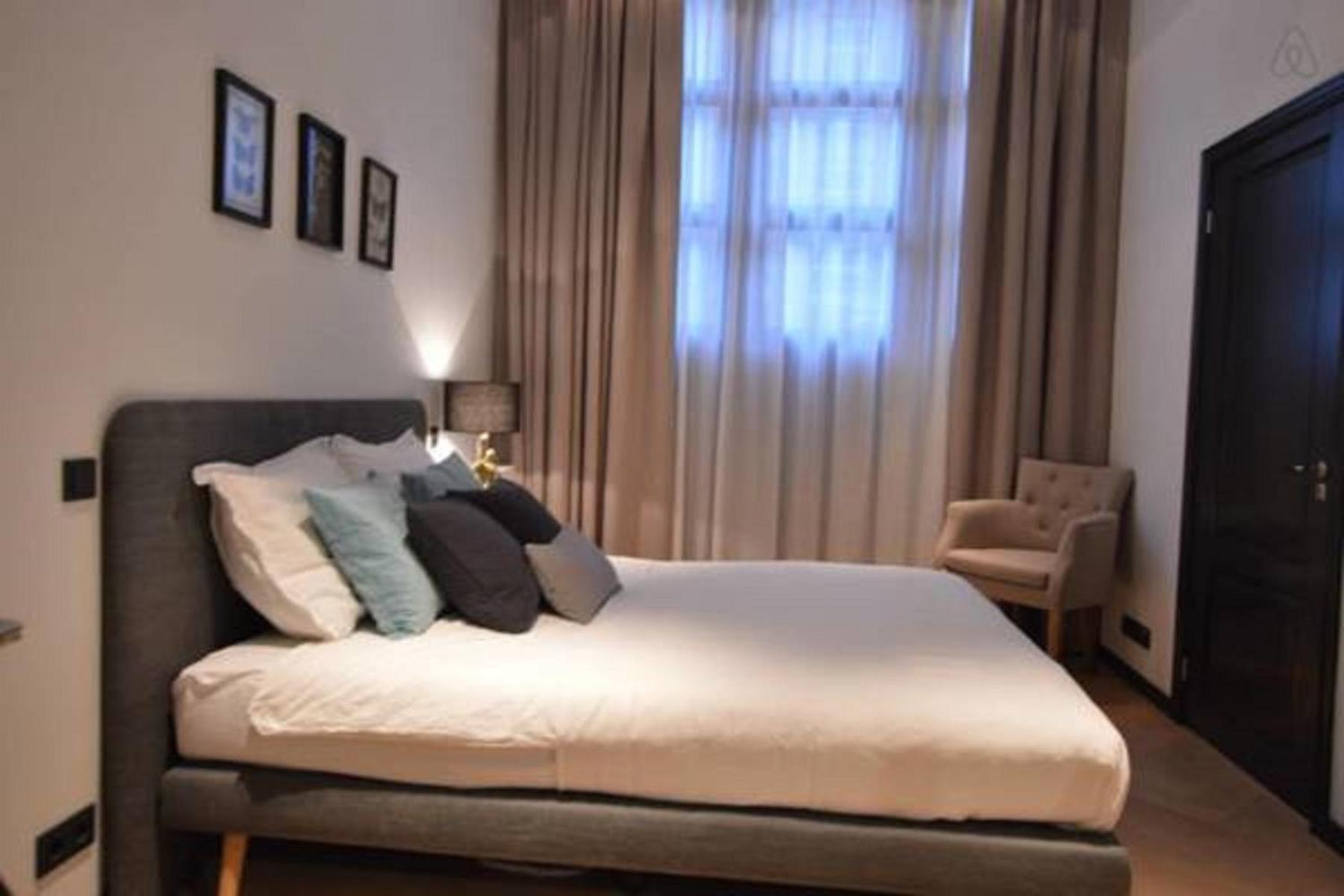 Romantic ground floor suite in Pijp near Sarphatipark