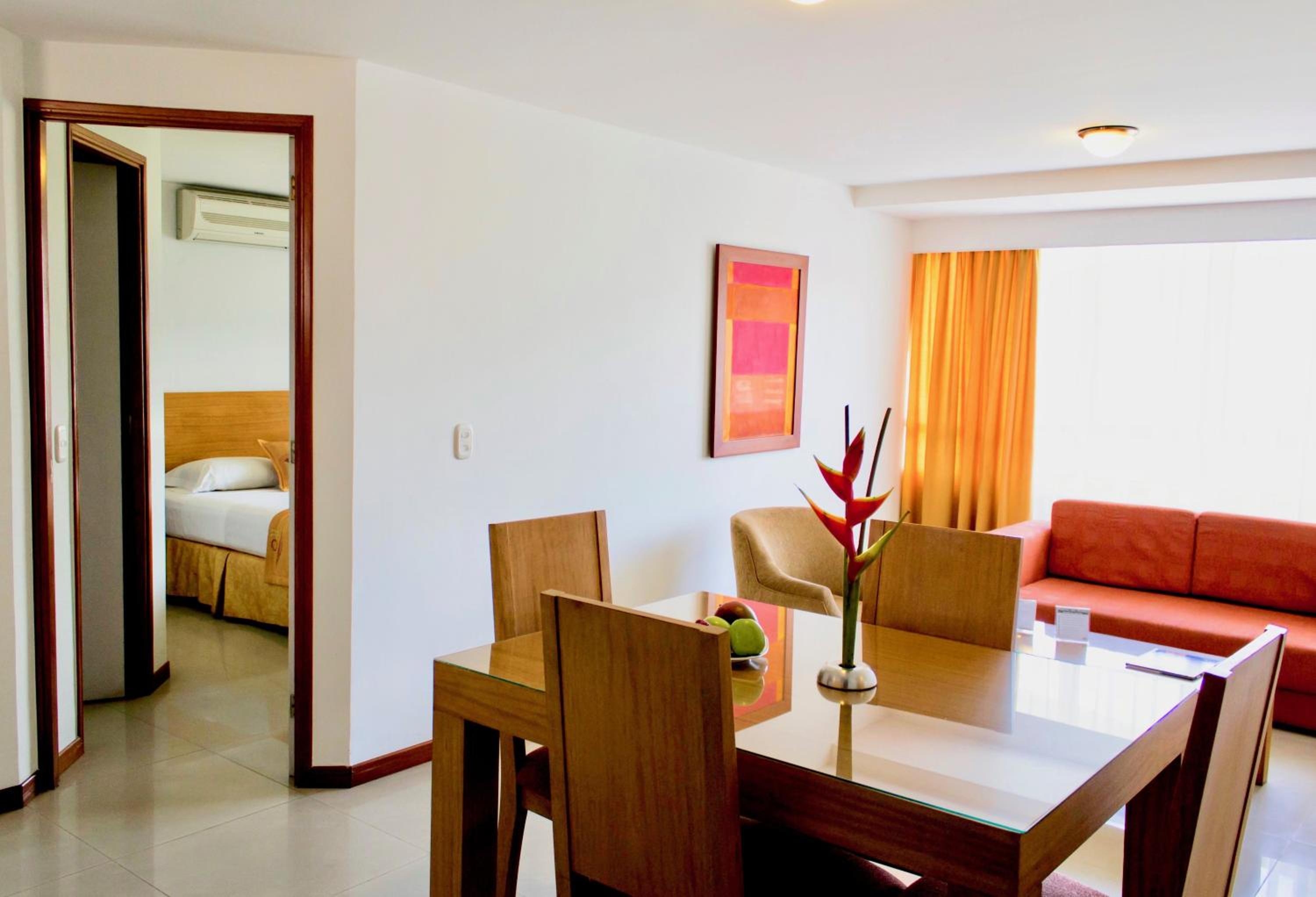 Portal del Rodeo ApartaHotel - Arkadia Mall