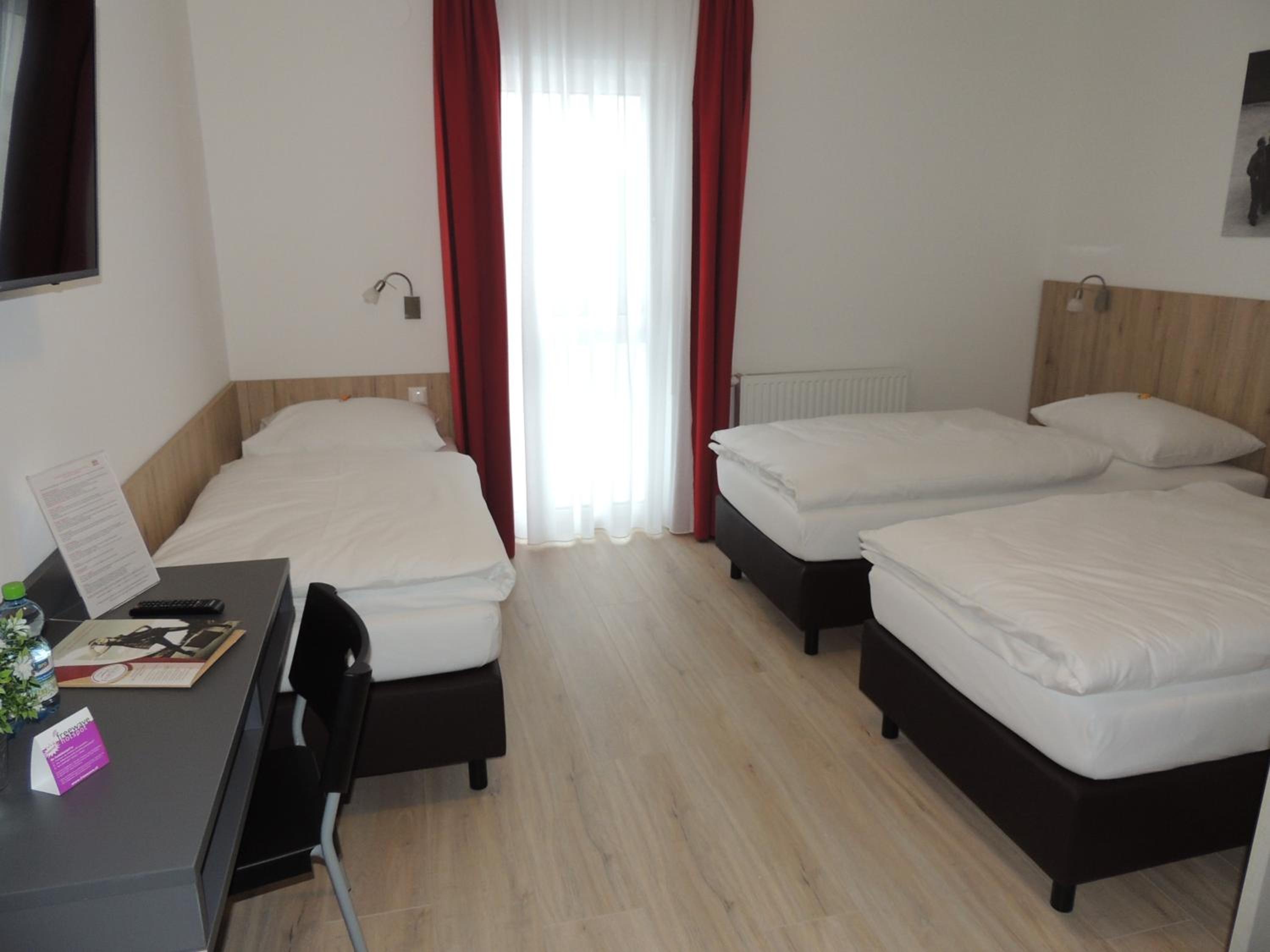 AVIA Motel Bisamberg