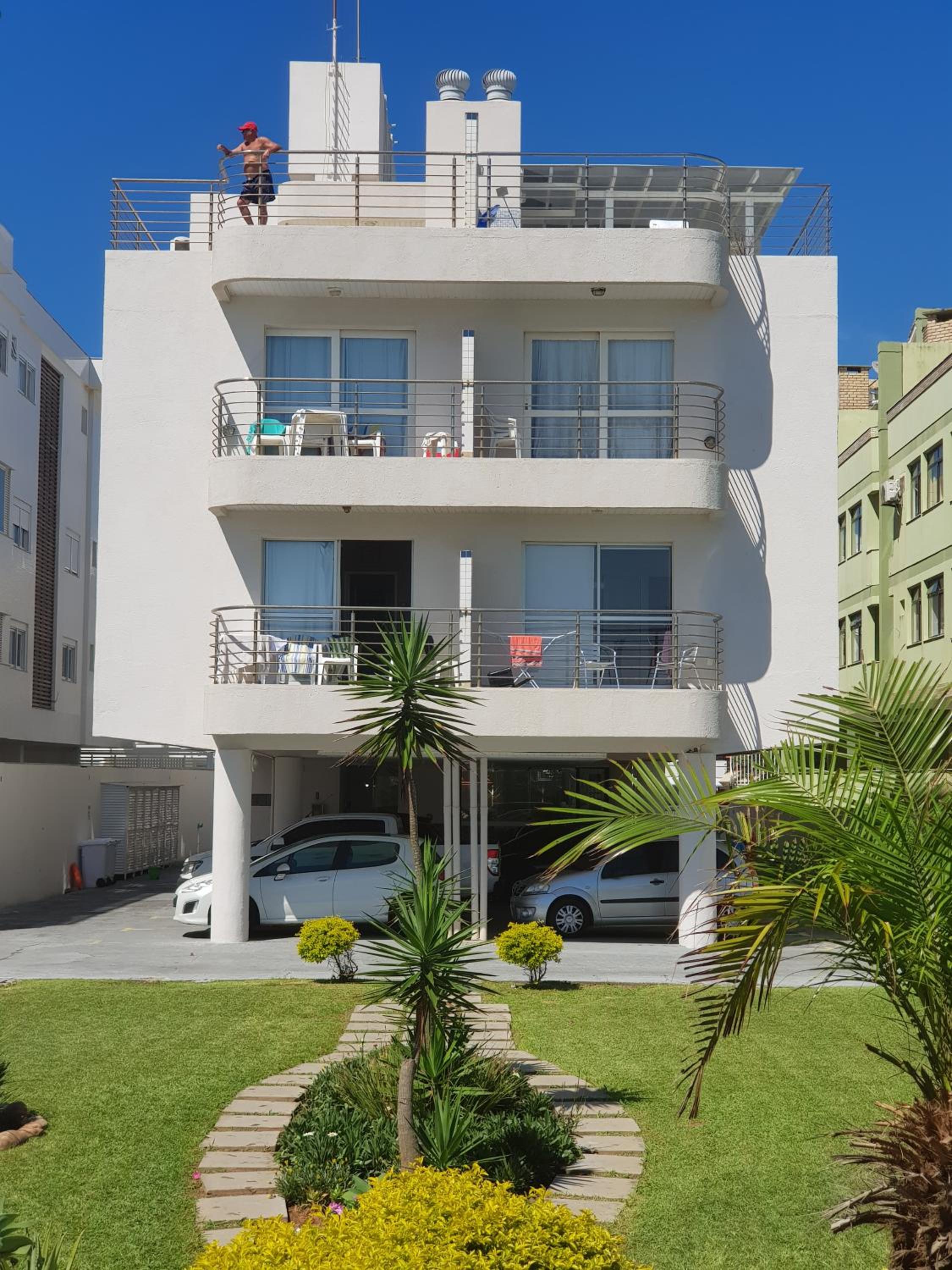 IDP204- APARTAMENTO DE 2 DORMITORIOS NO INGLESES