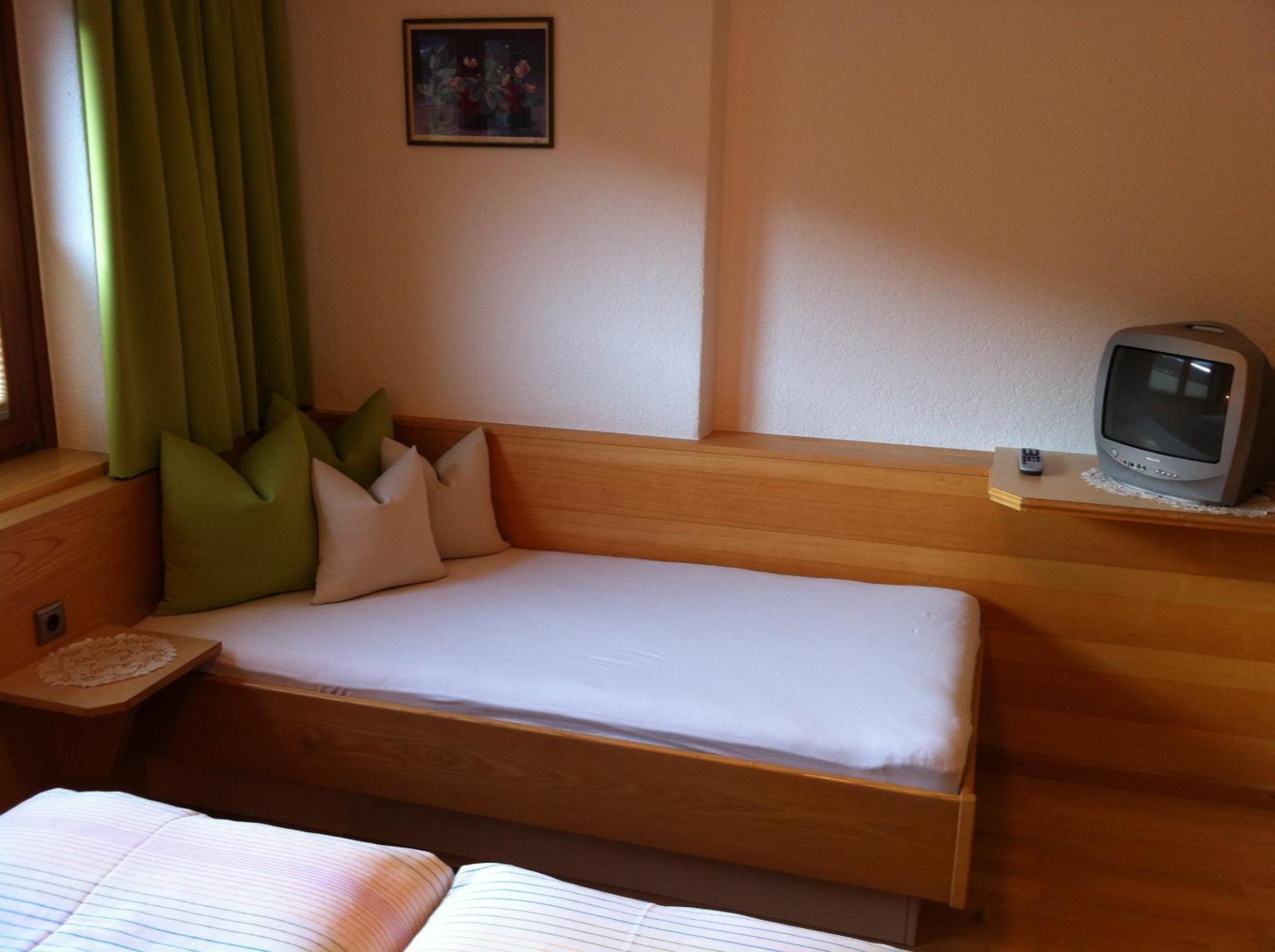 Photo 32