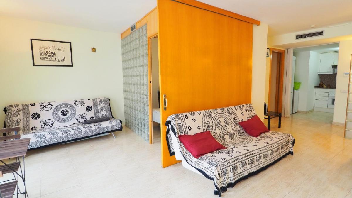 4 Rainbow by Hello Homes Sitges