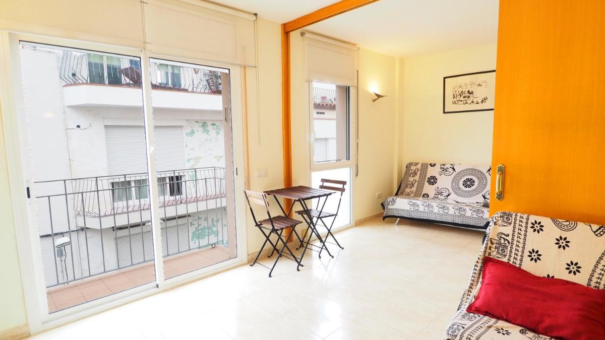 4 Rainbow by Hello Homes Sitges