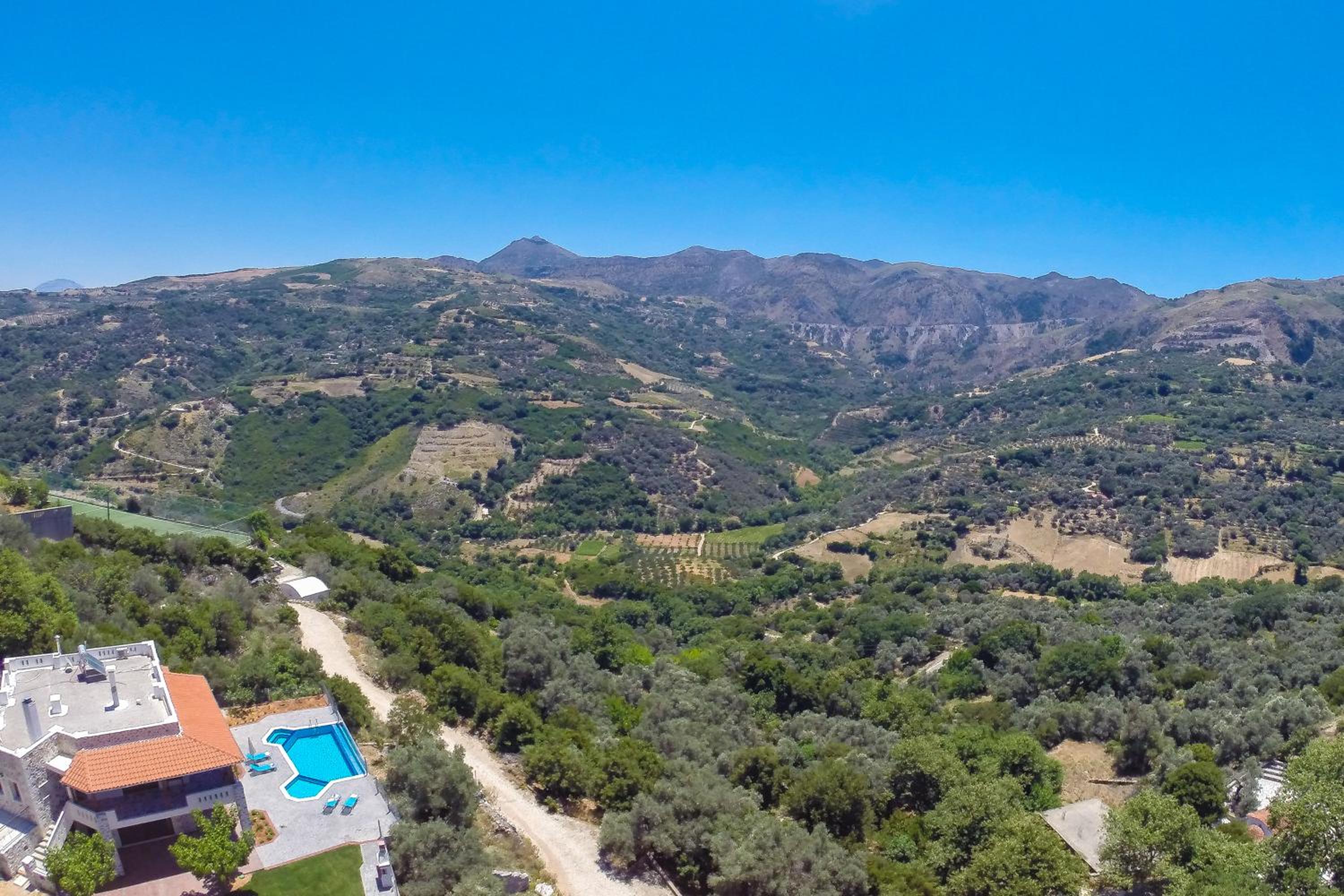 Villa Asigonia with Heated Pool & Whirlpool view 3