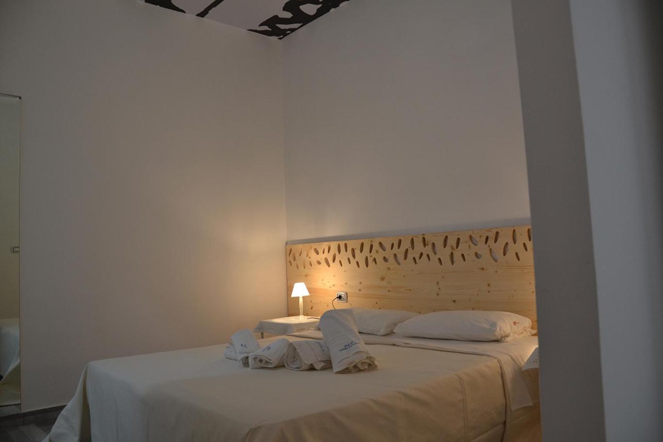 La Giara en Torre Lapillo — hotel room