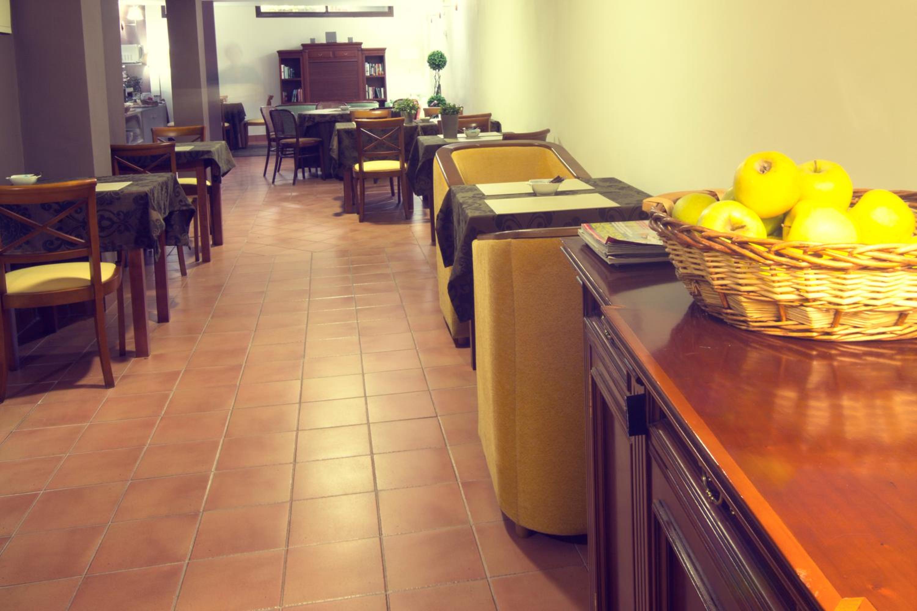 I AM La Posada Hotel and Apartment