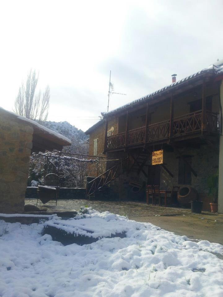Xenis House