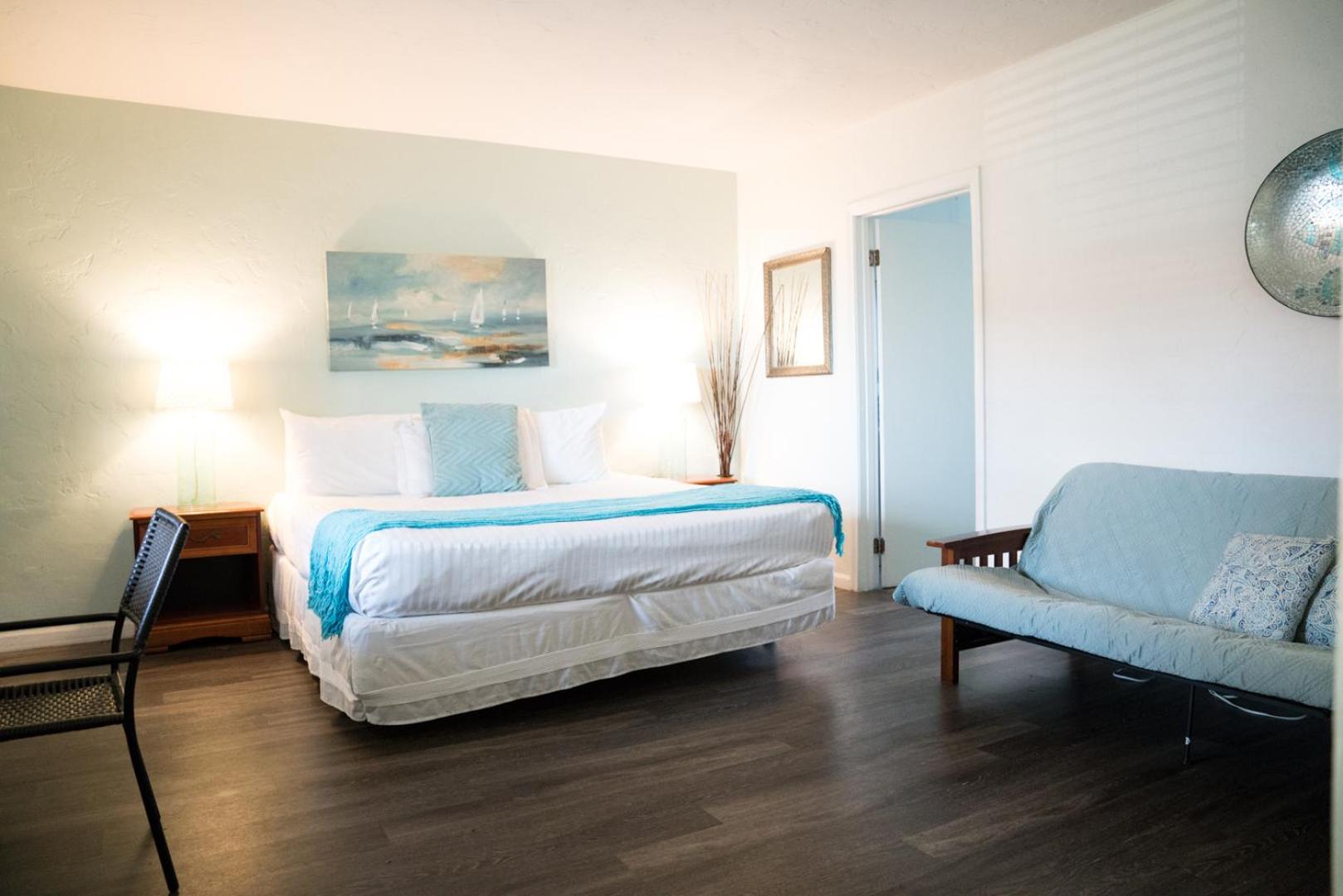San Clemente Vacations - The Patriots Boutique Motel - Property Image 35