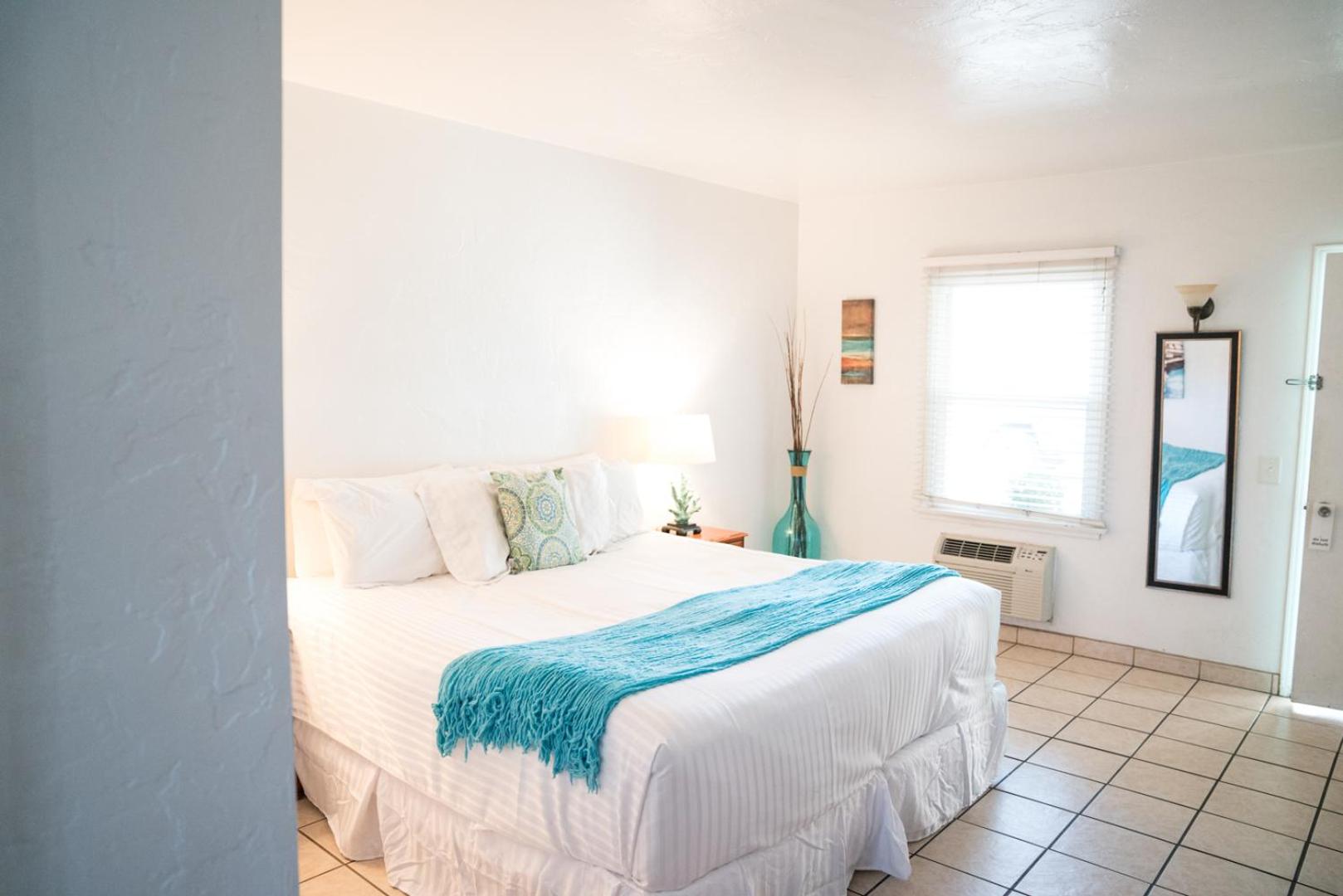 San Clemente Vacations - The Patriots Boutique Motel - Property Image 45