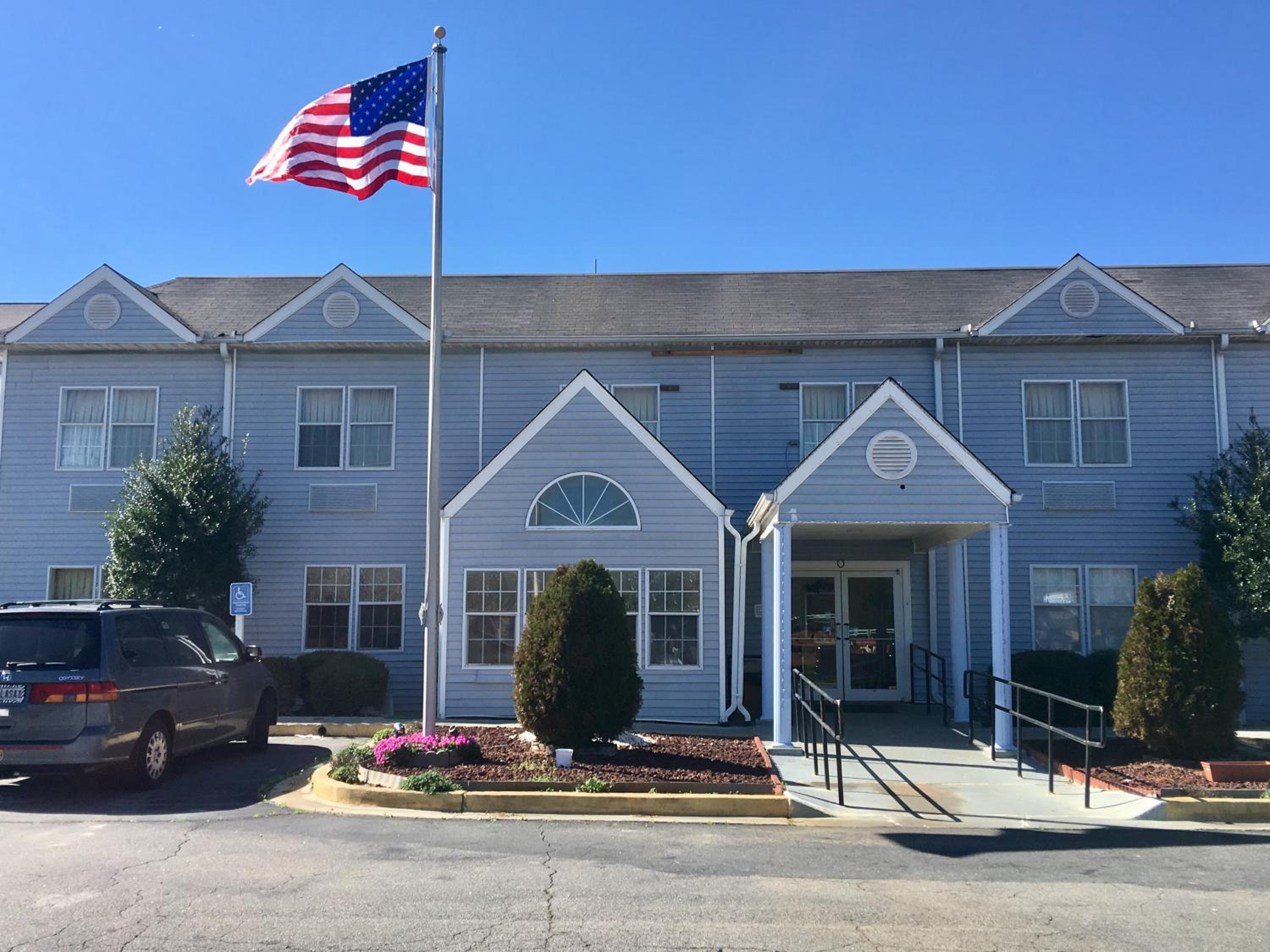 Holiday Lodge - Greensboro/Lake Oconee