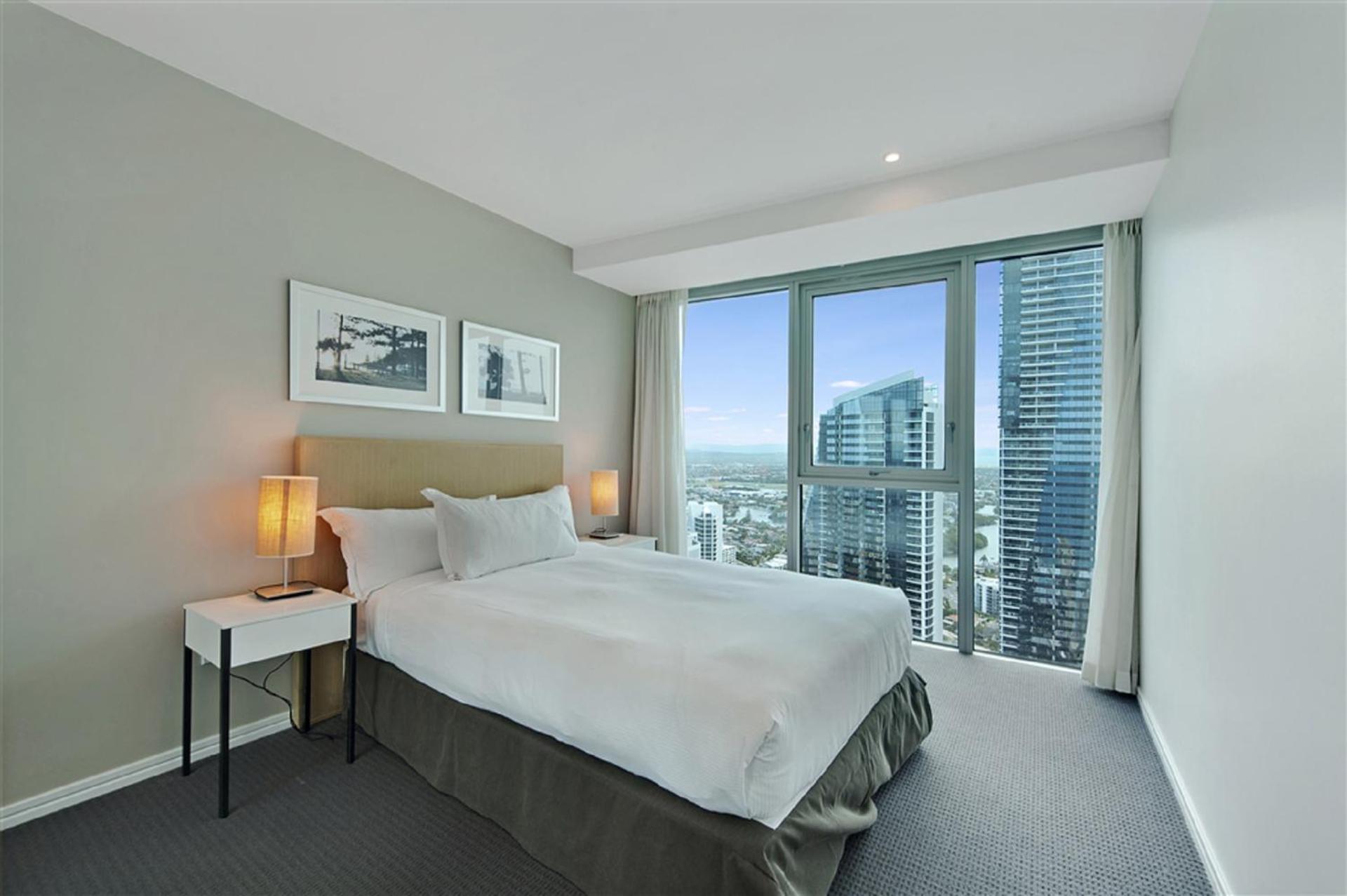 Number 1 H Residences - WiFi, Parking & More by Gold Coast Holidays