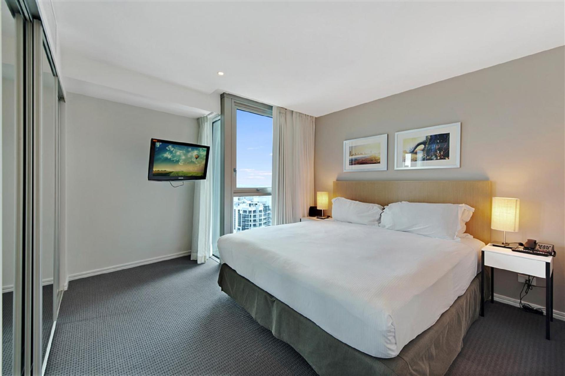 Number 1 H Residences - WiFi, Parking & More by Gold Coast Holidays