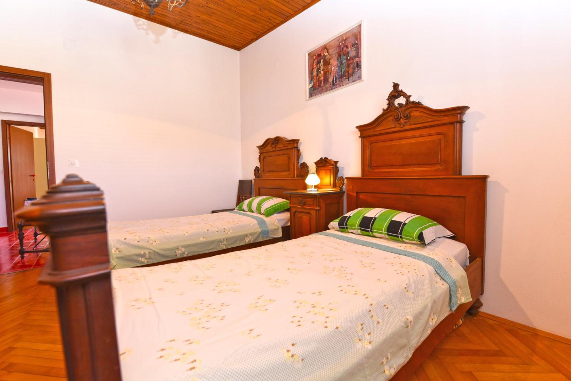 Apartment Milena 1560 view 4