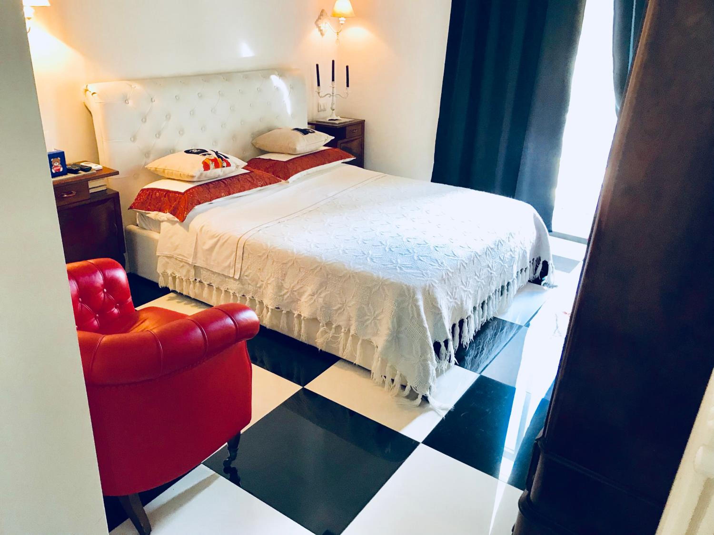 hotel room