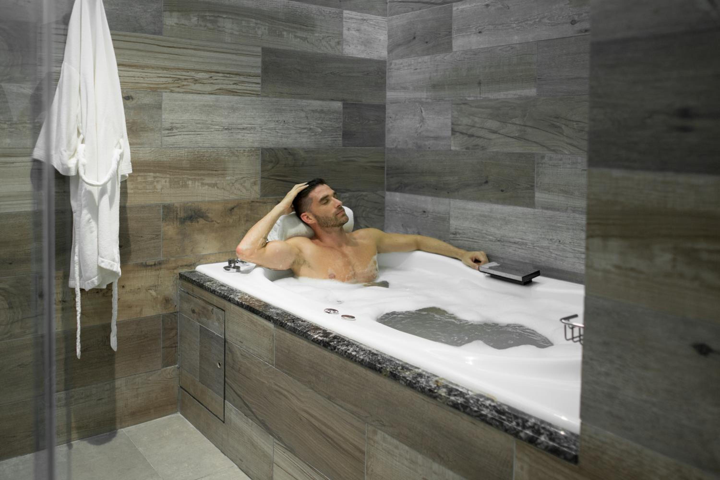 Jacuzzi