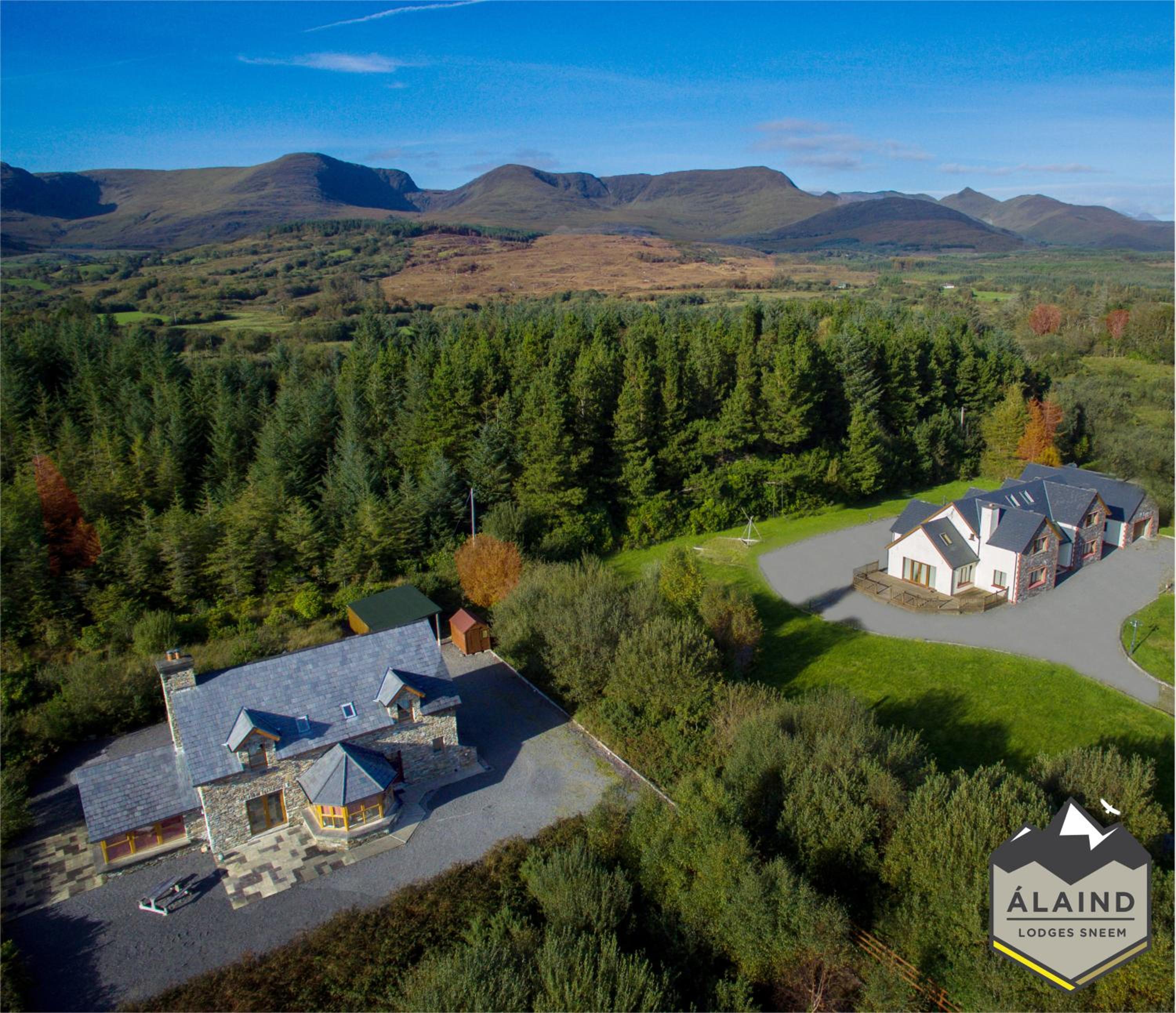 Álaind Lodges, Sneem view 3