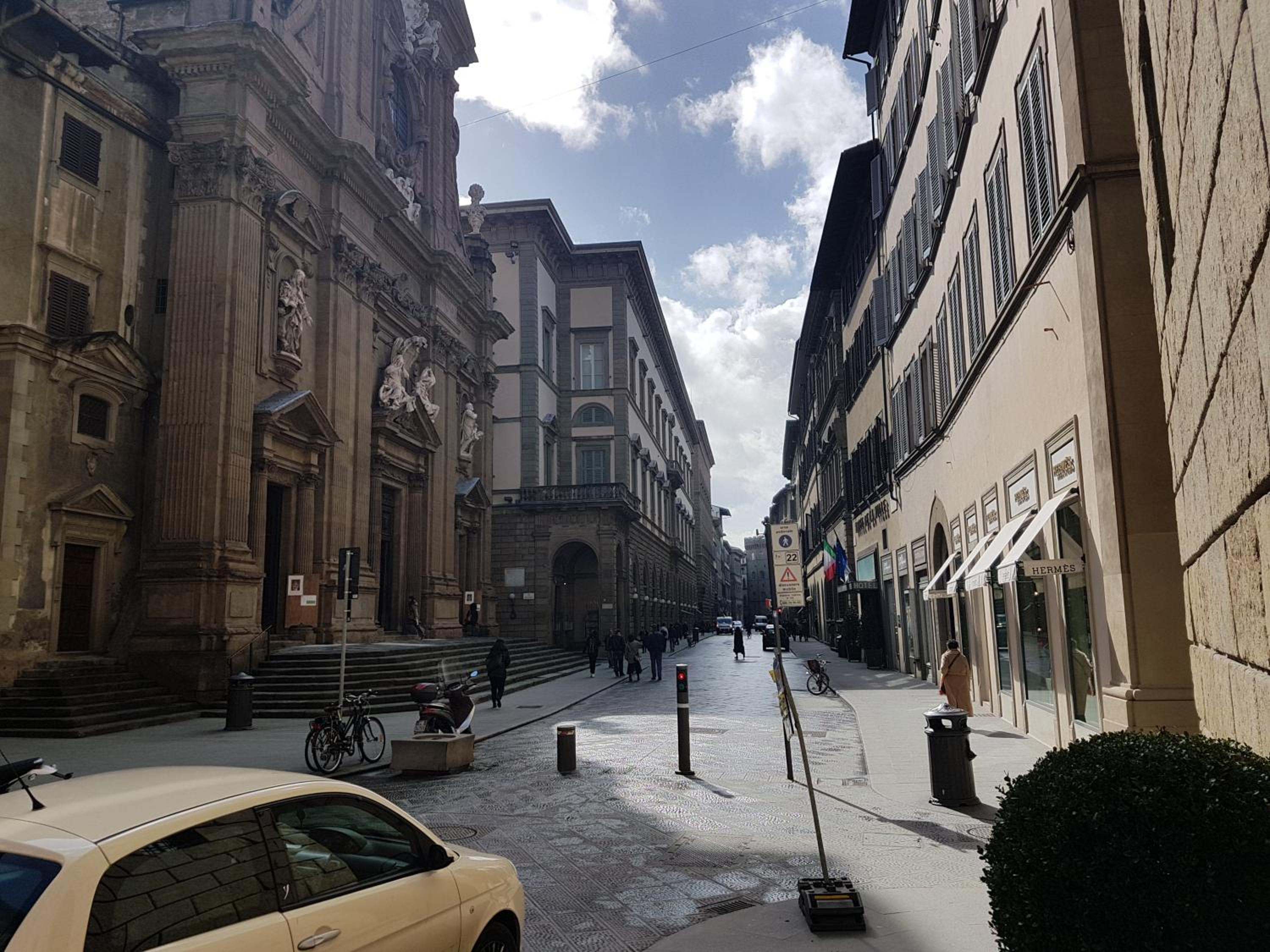 DUOMO LUXURY APARTMENT 