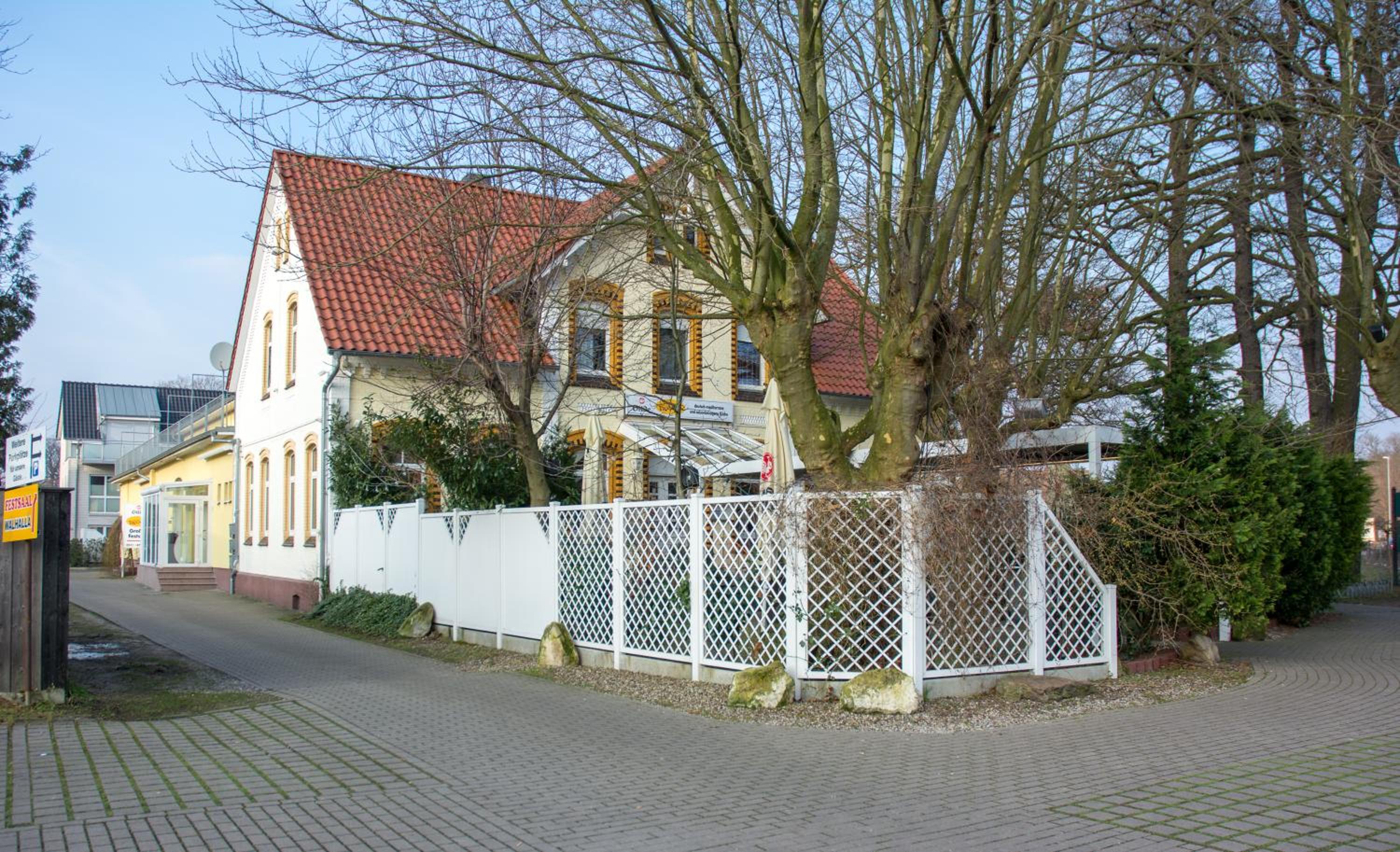 Photo 12