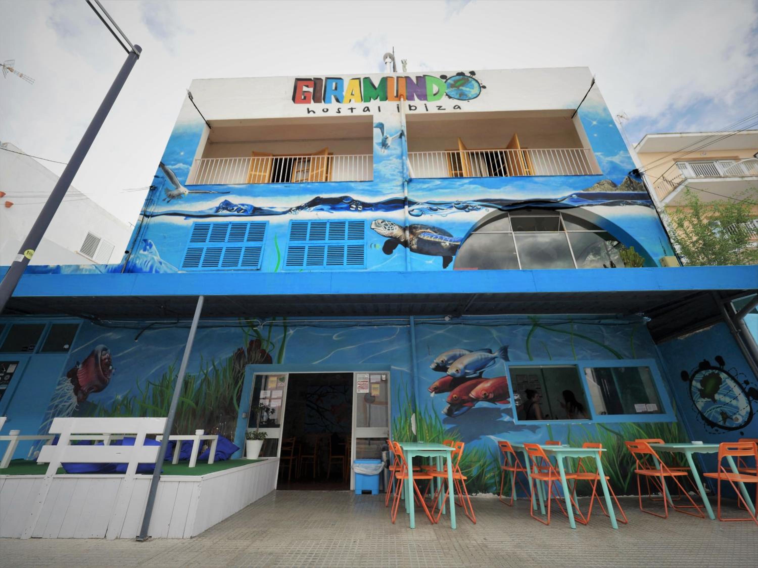 Hostal Giramundo view 3