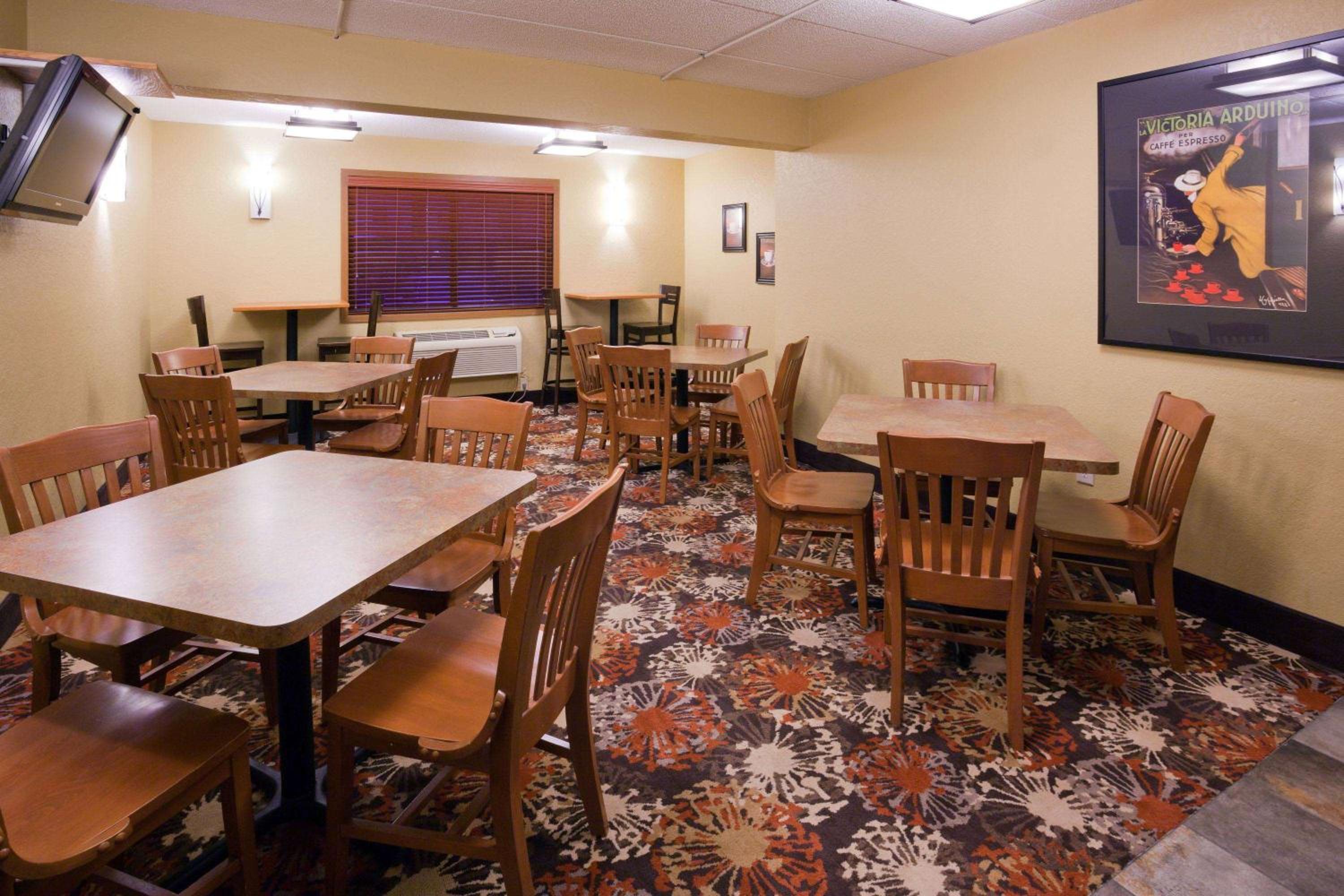 Alexandria Vacations - AmericInn by Wyndham Alexandria - Property Image 39