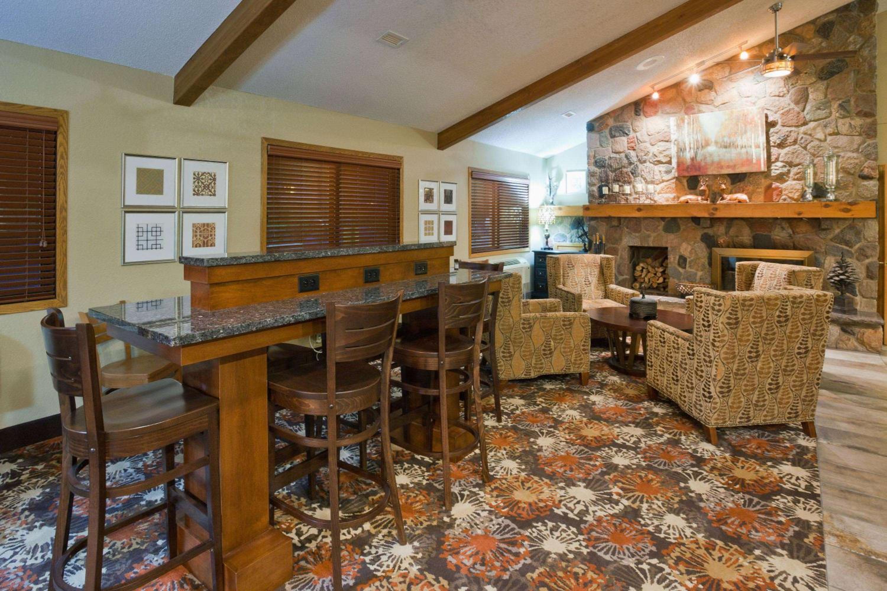 Alexandria Vacations - AmericInn by Wyndham Alexandria - Property Image 2