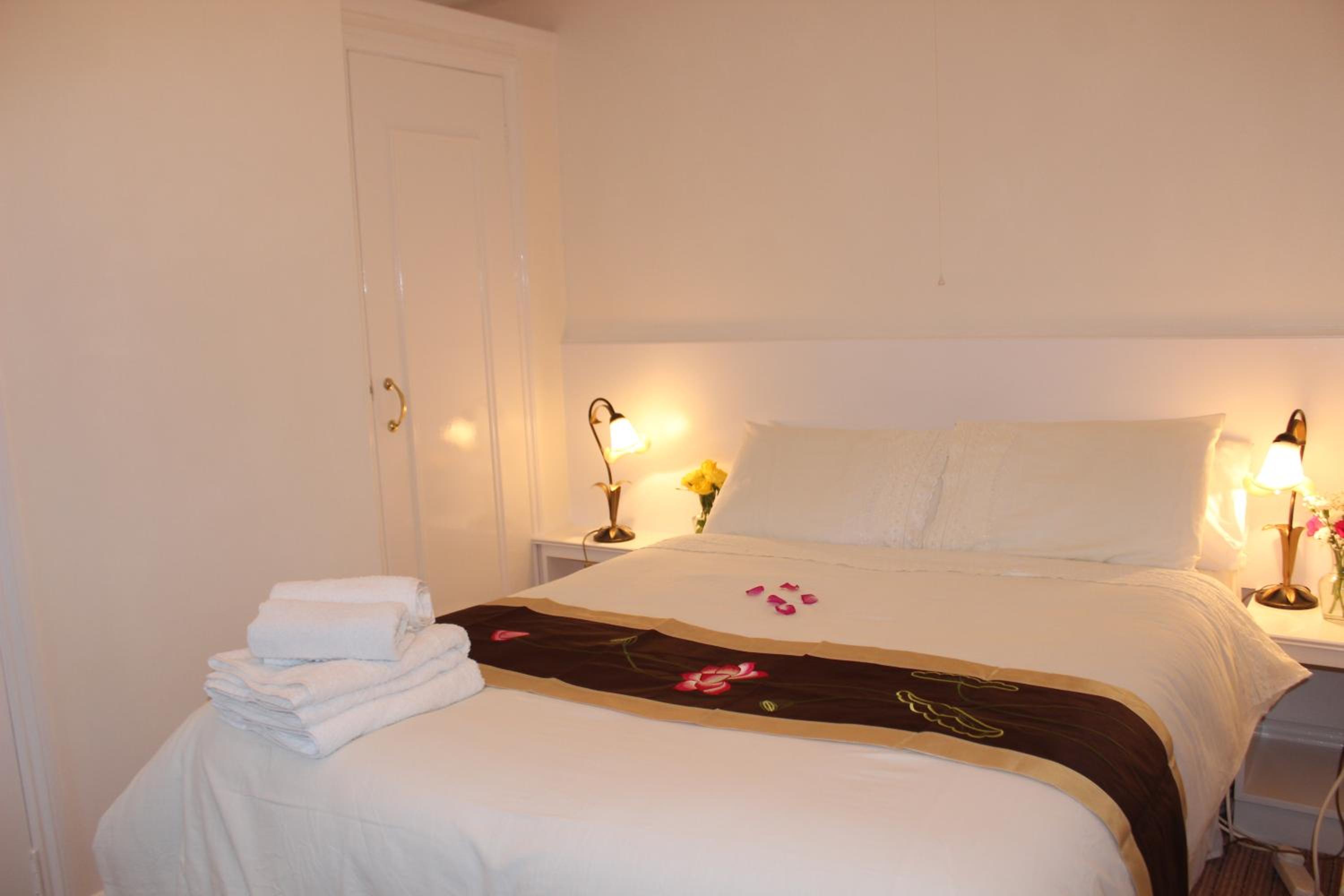 Looe Vacations - Silver Birch Guesthouse - Property Image 16