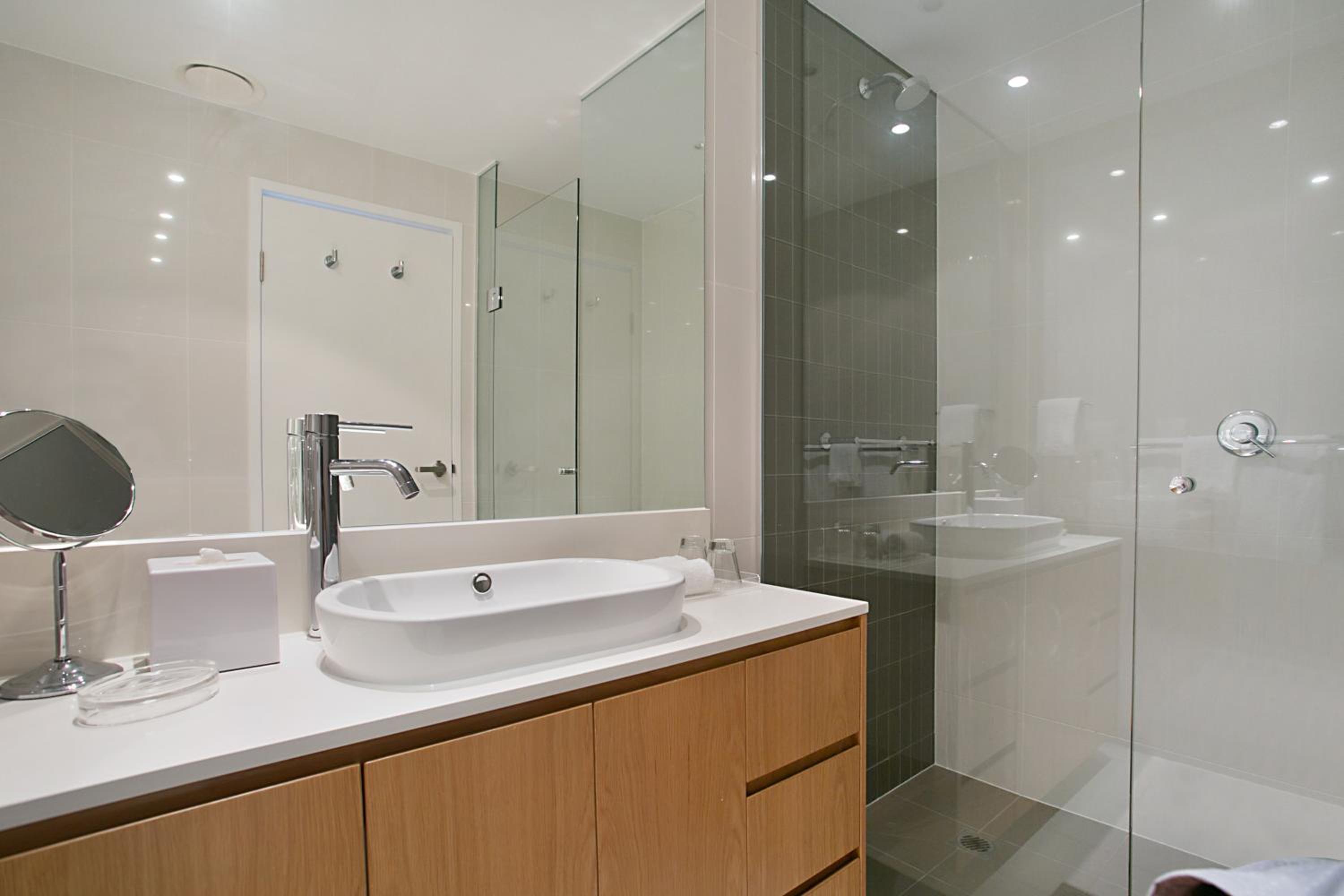 Number 1 H Residences - WiFi, Parking & More by Gold Coast Holidays
