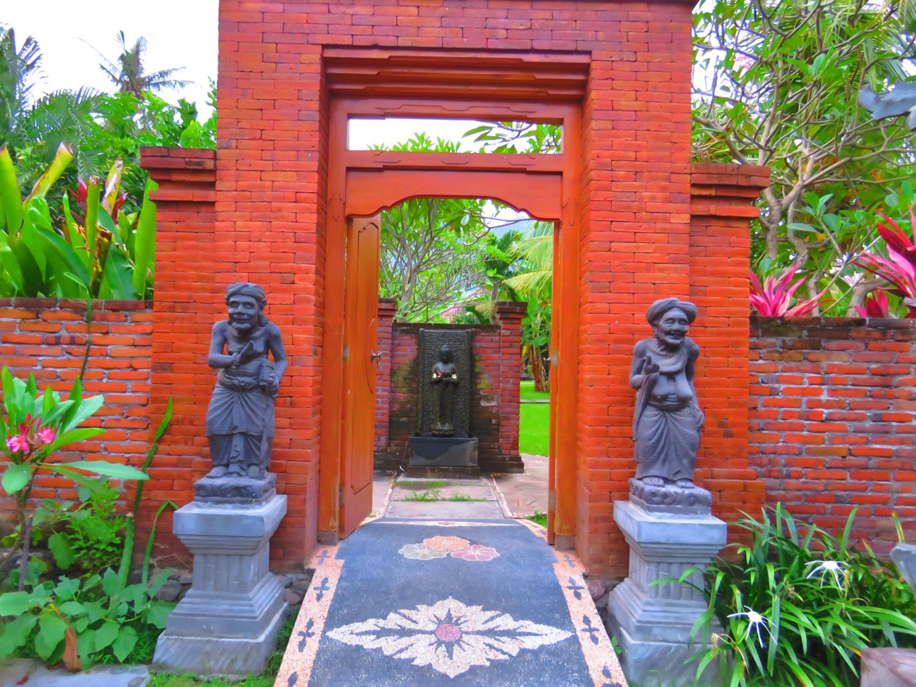 Suka Sari Cottages