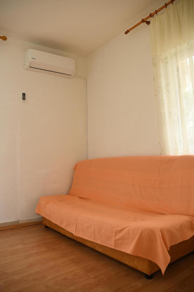 Photo 32