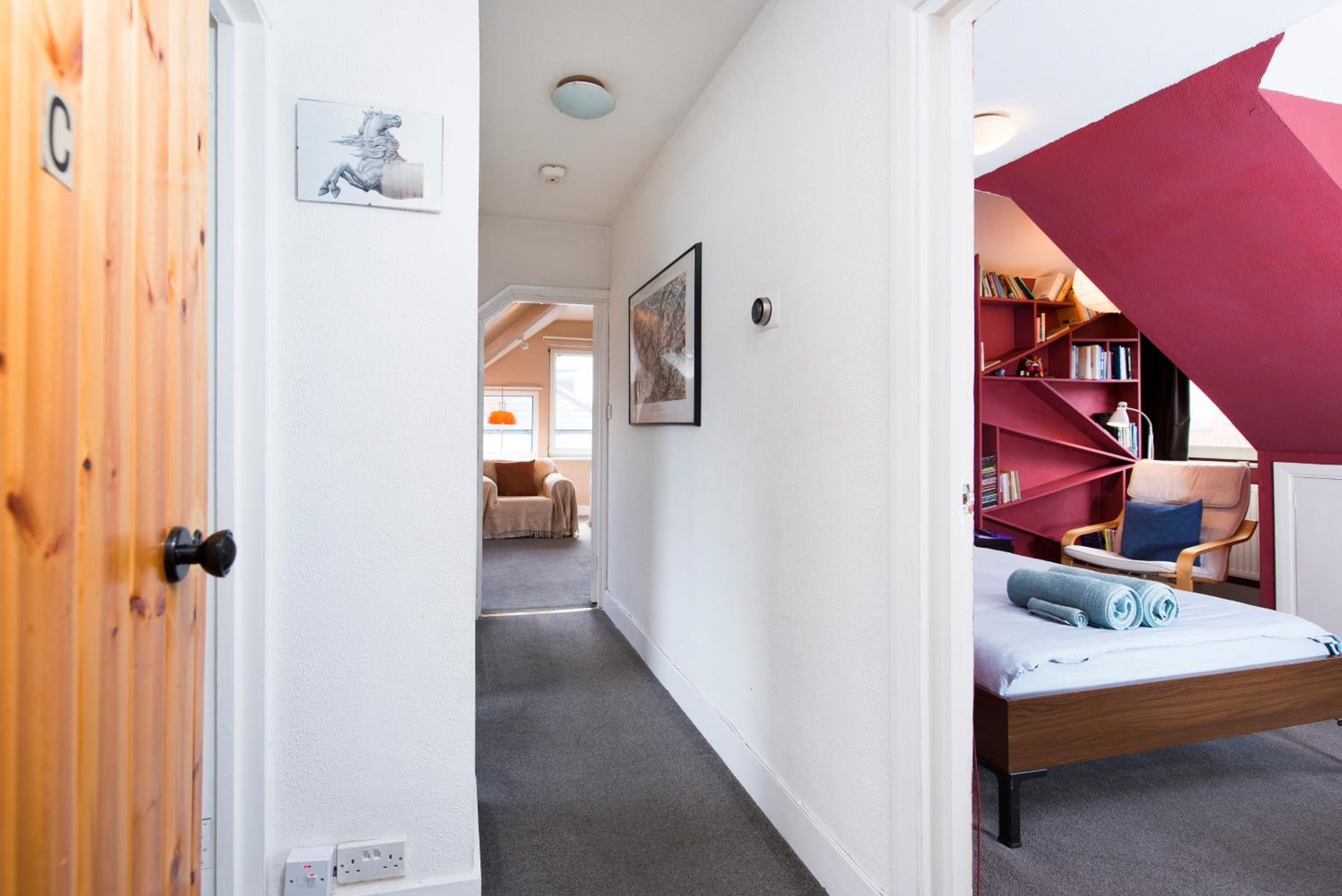 Great Loft & Location by Belsize Park tube