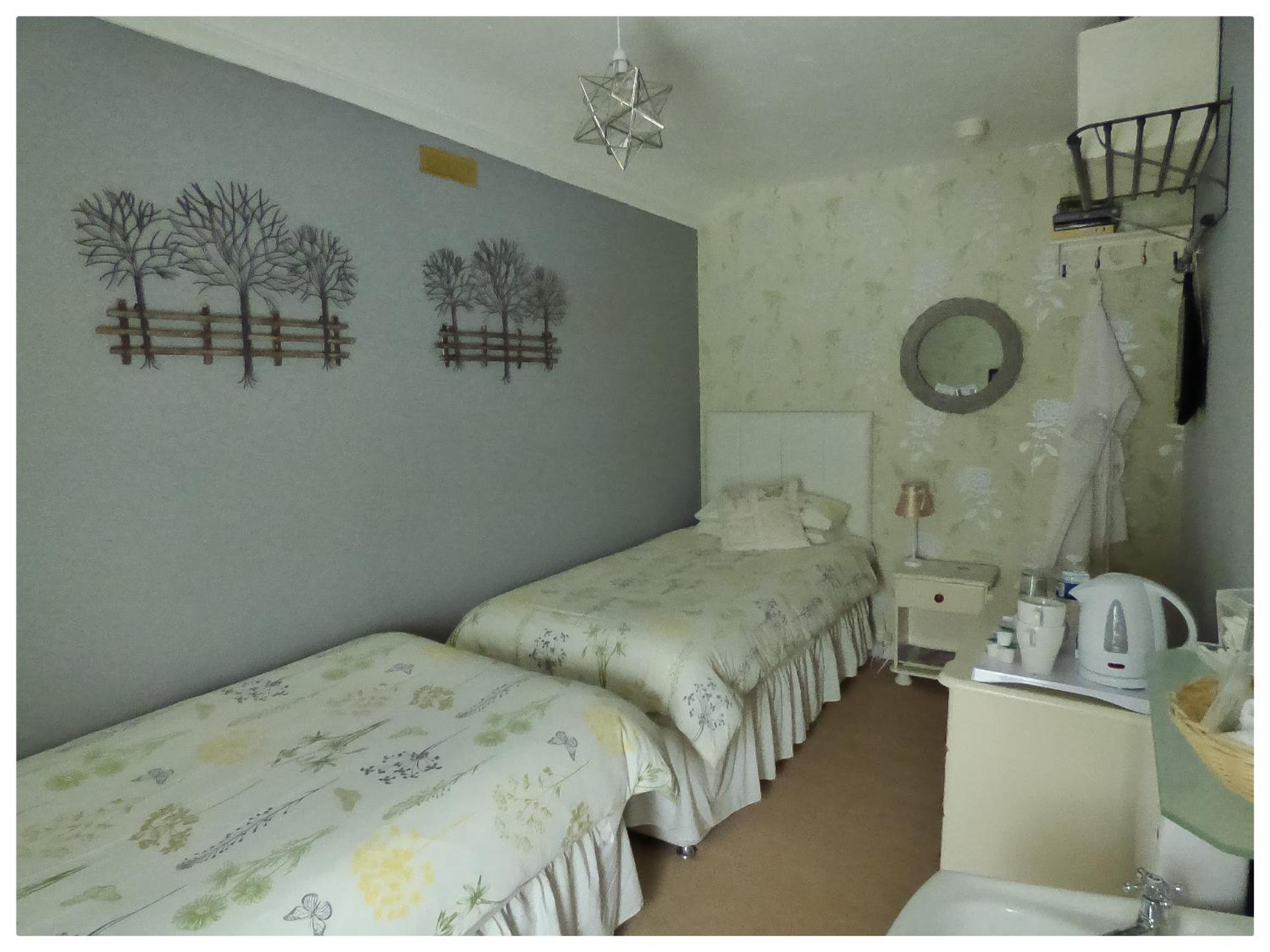 Maison Dieu Guest House