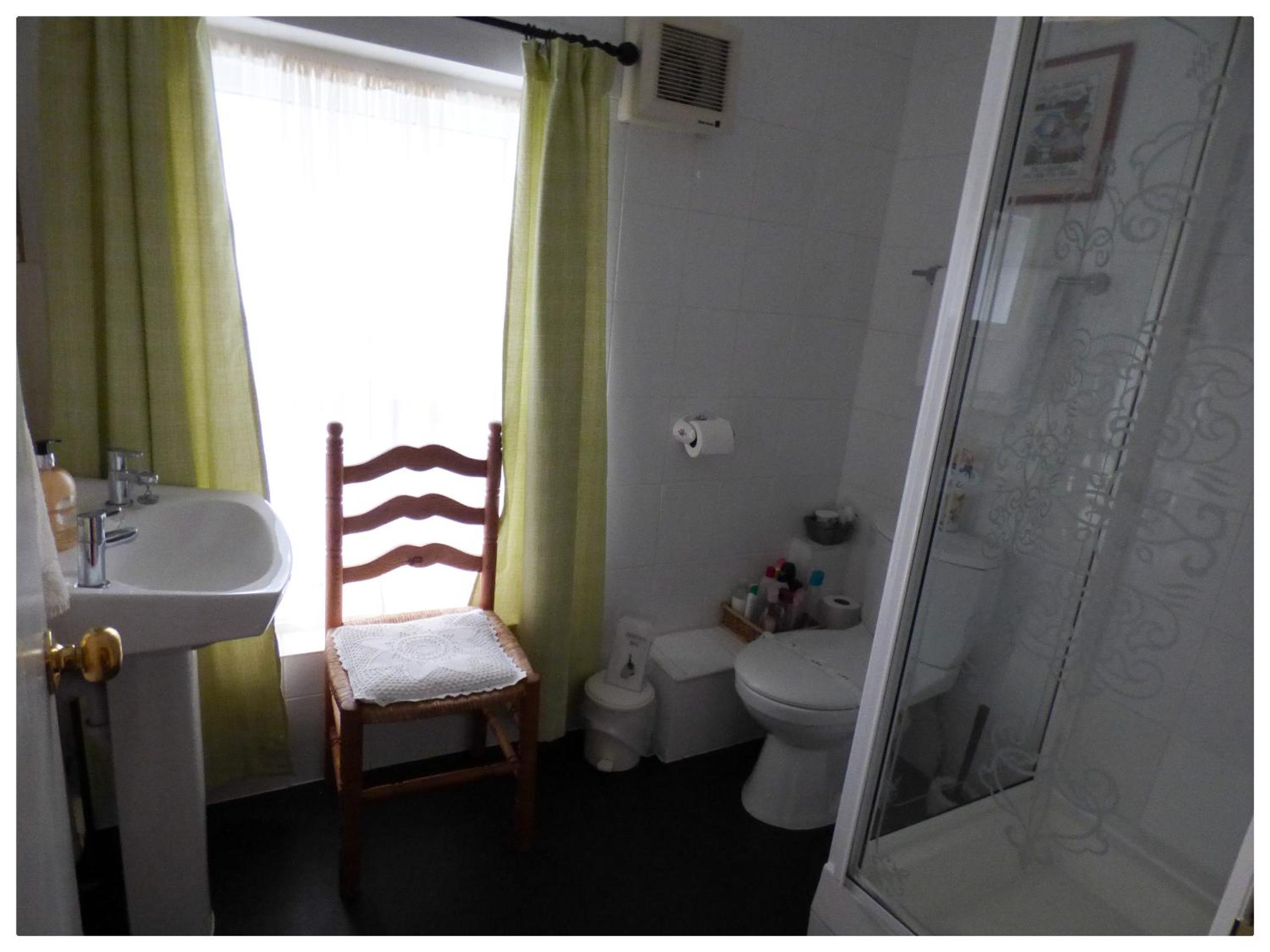 Maison Dieu Guest House