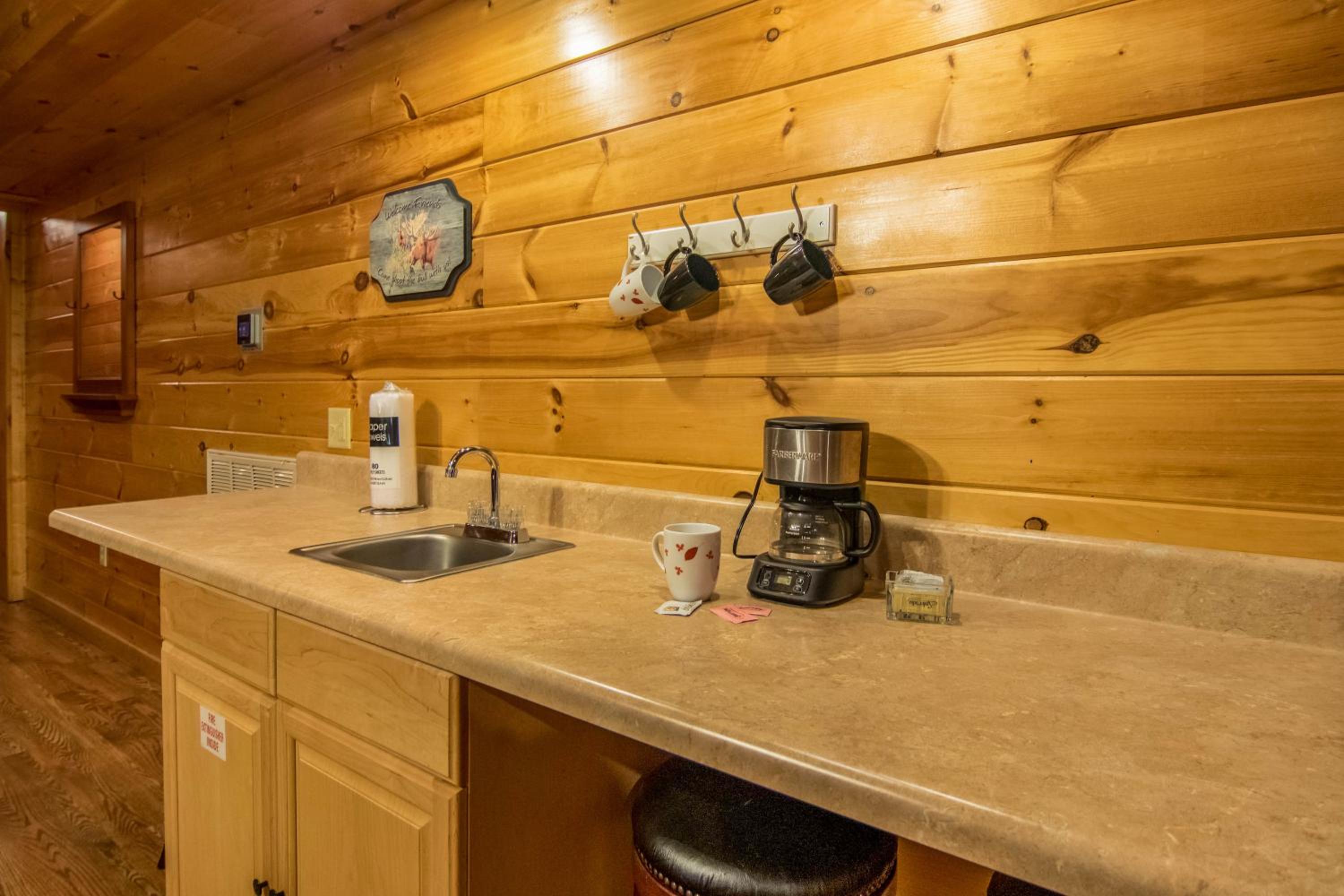 Moose Hollow Lodge