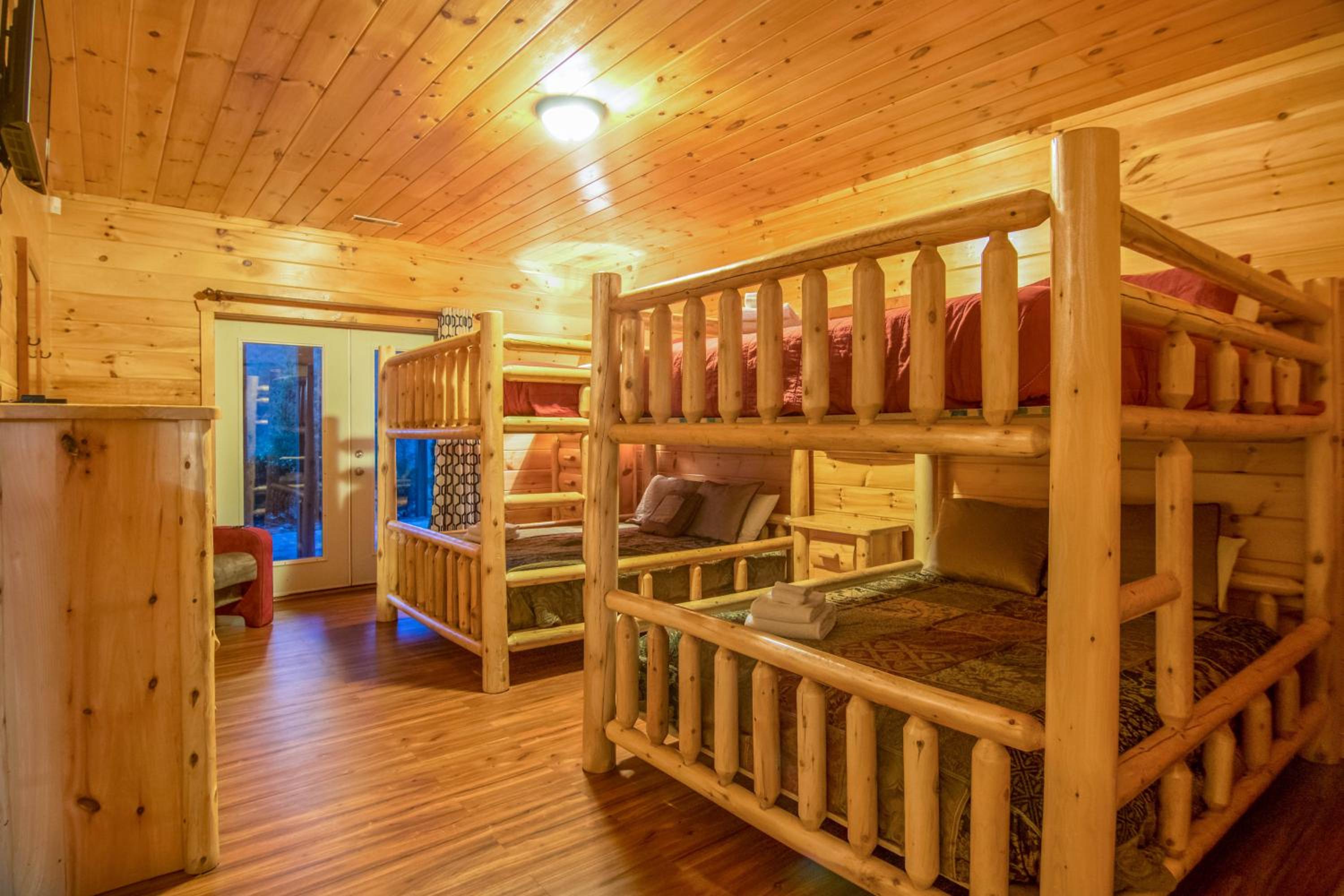Moose Hollow Lodge