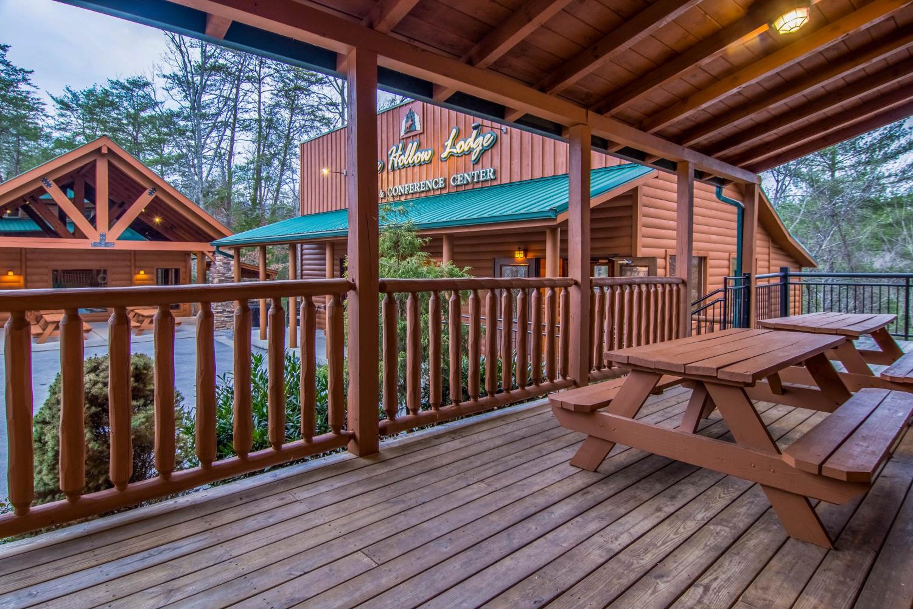 Moose Hollow Lodge