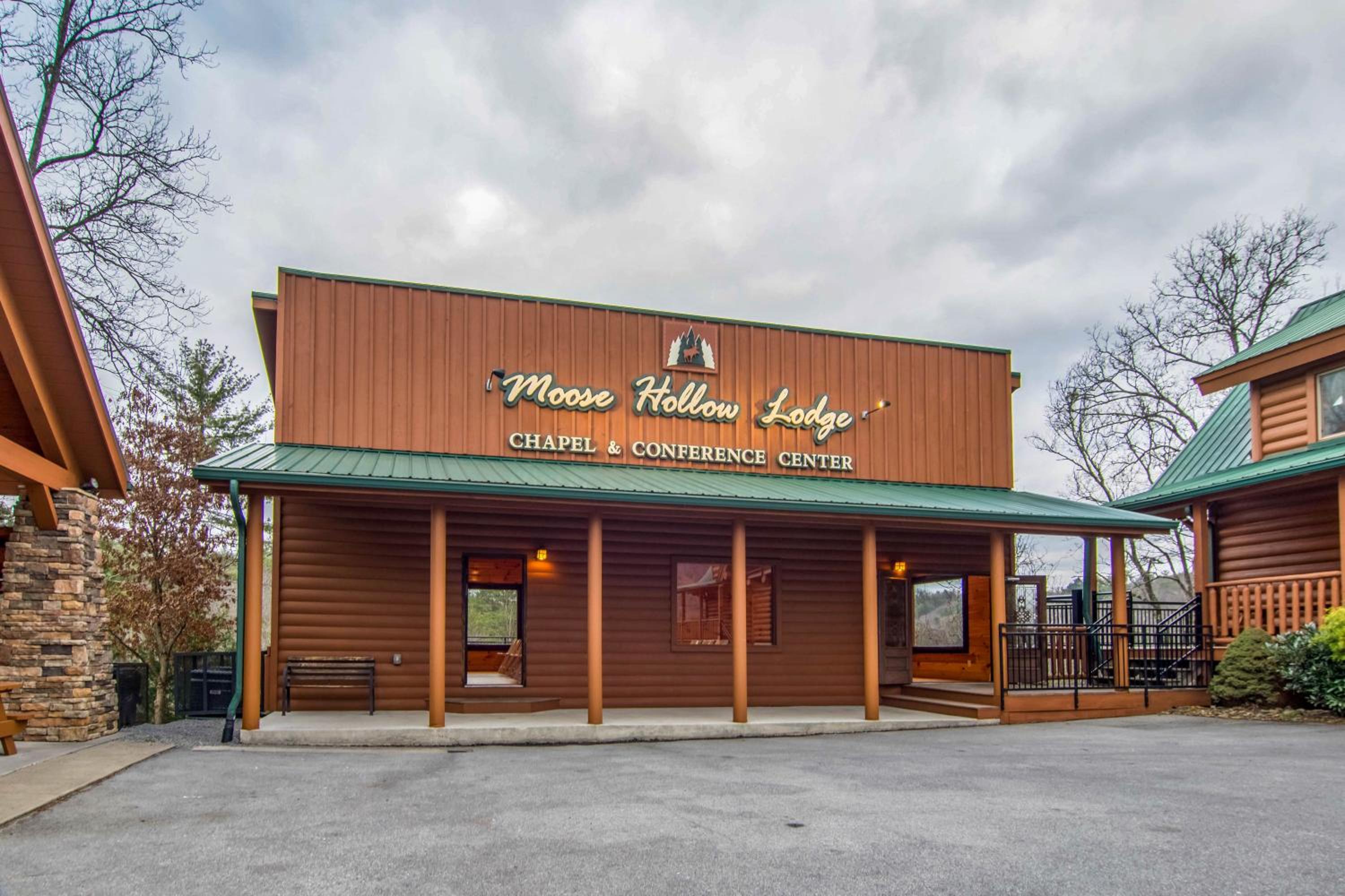 Moose Hollow Lodge