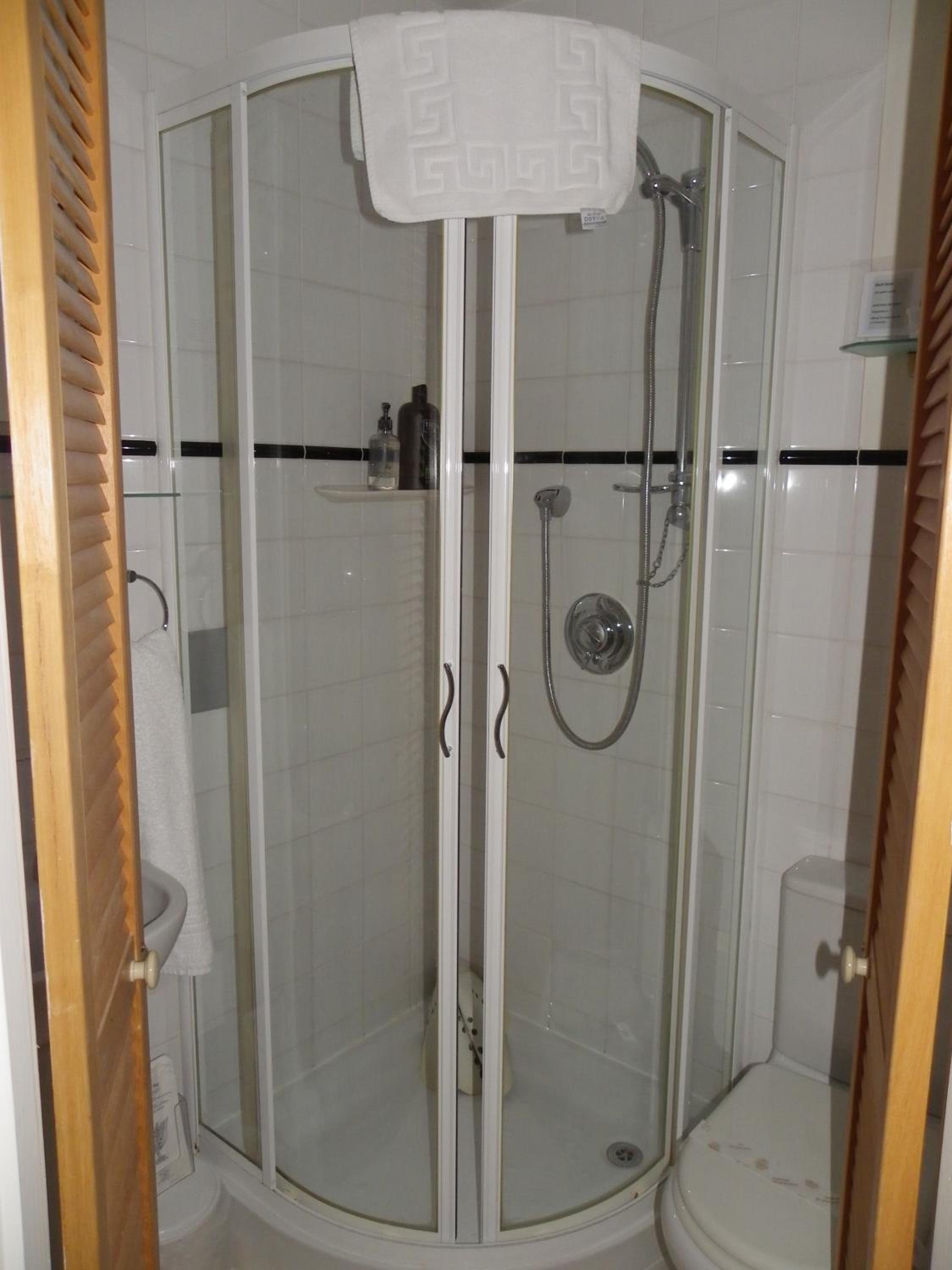 Maison Dieu Guest House