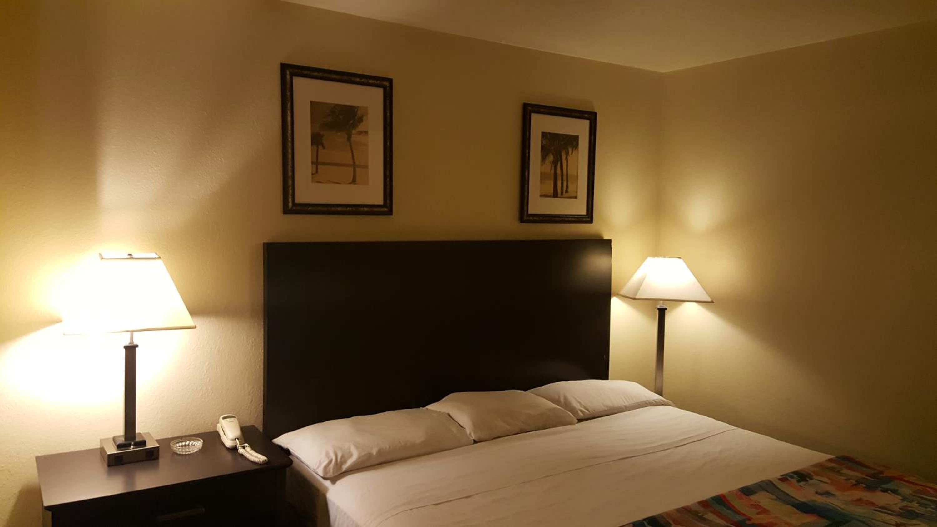 Macon Vacations - America's Best Inn - Macon - Property Image 19